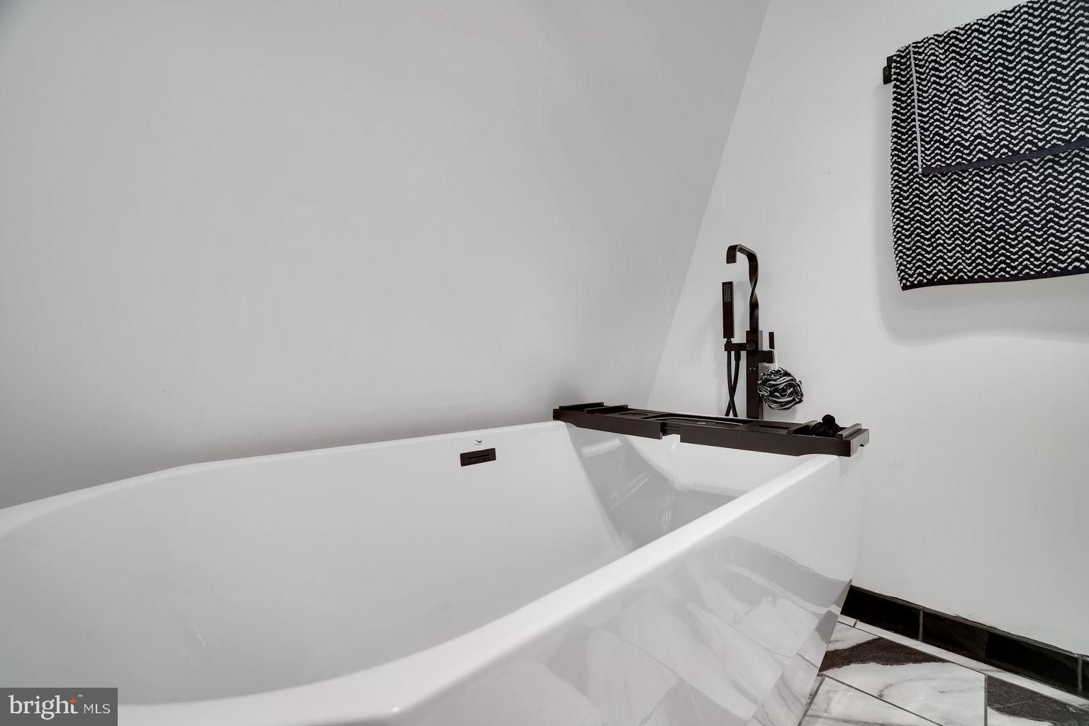 BRIER CREST WOODS - Residential