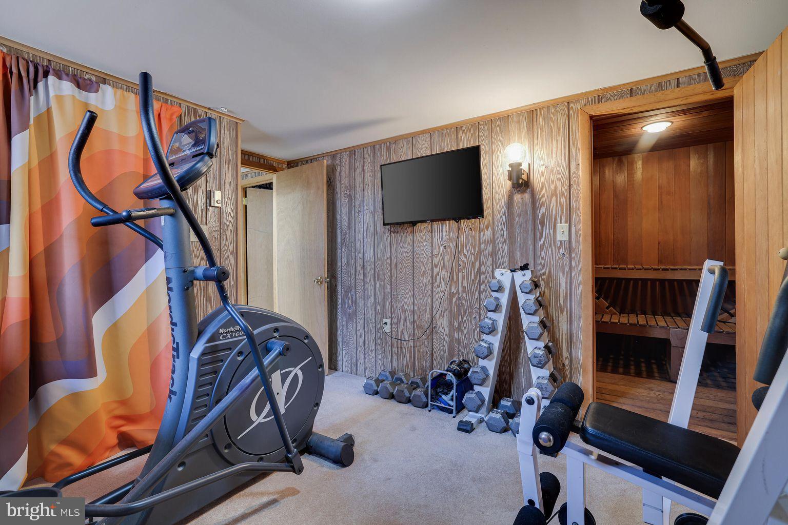 BRIER CREST WOODS - Residential