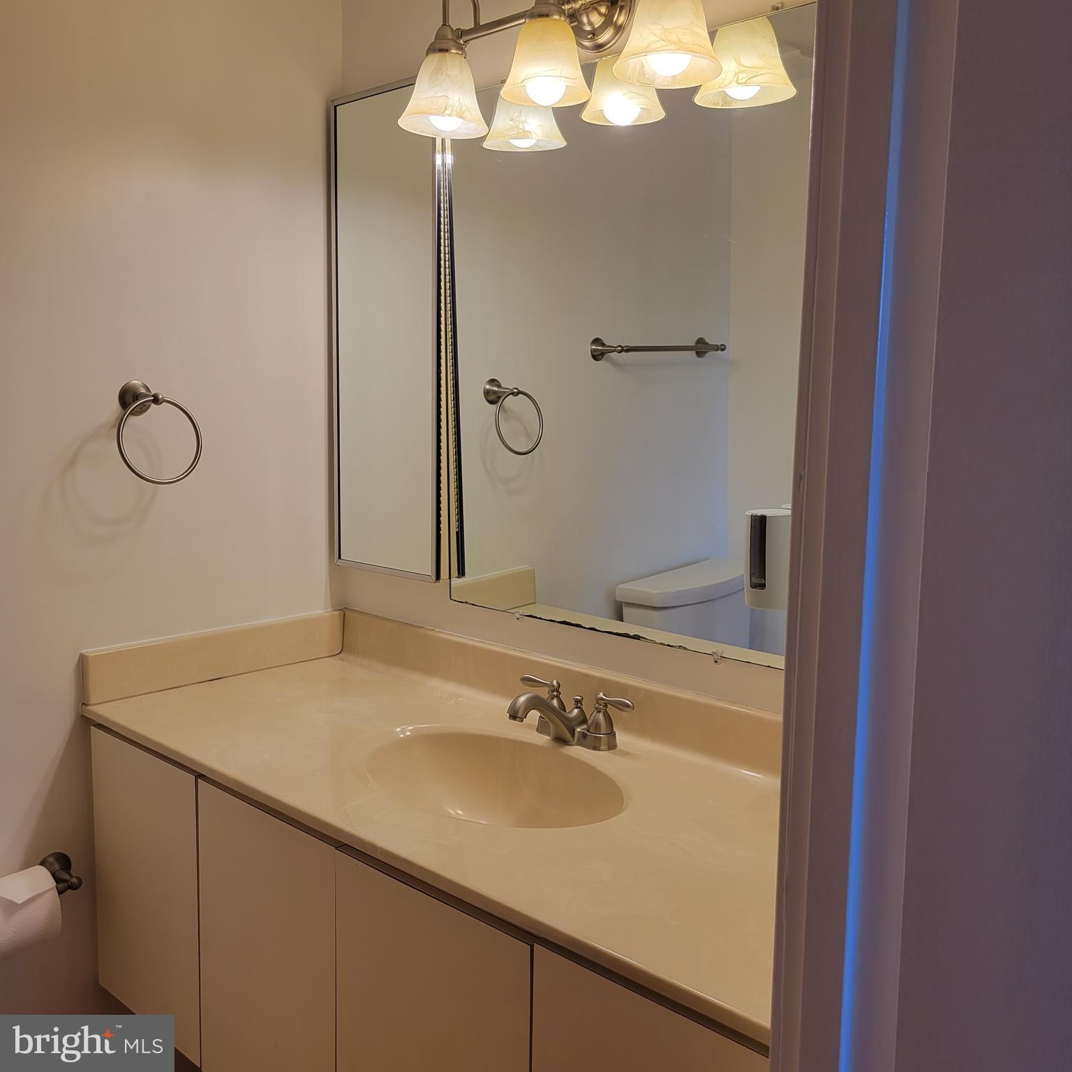 MONTEBELLO - Residential Lease