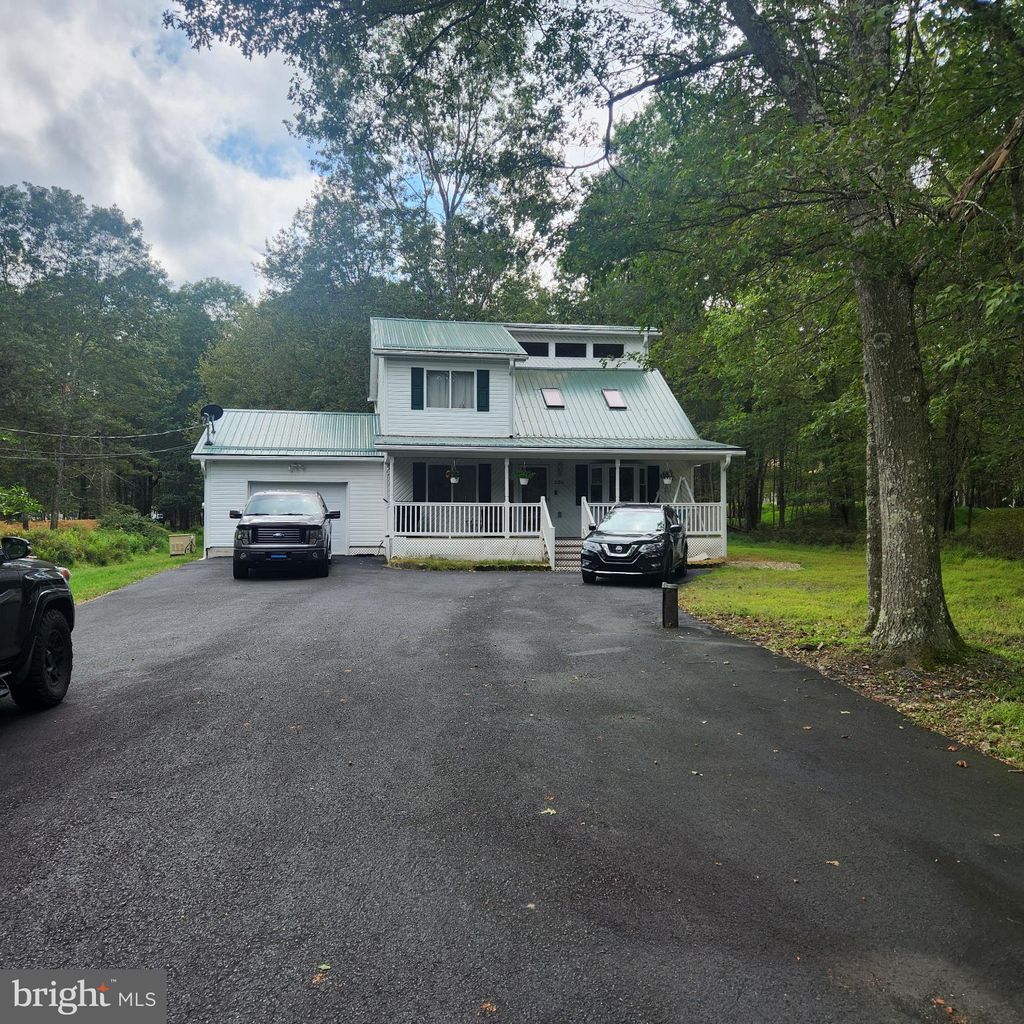 Photo of 352 Parker Trl, ALBRIGHTSVILLE, PA 18210 (MLS # PACC2006566)
