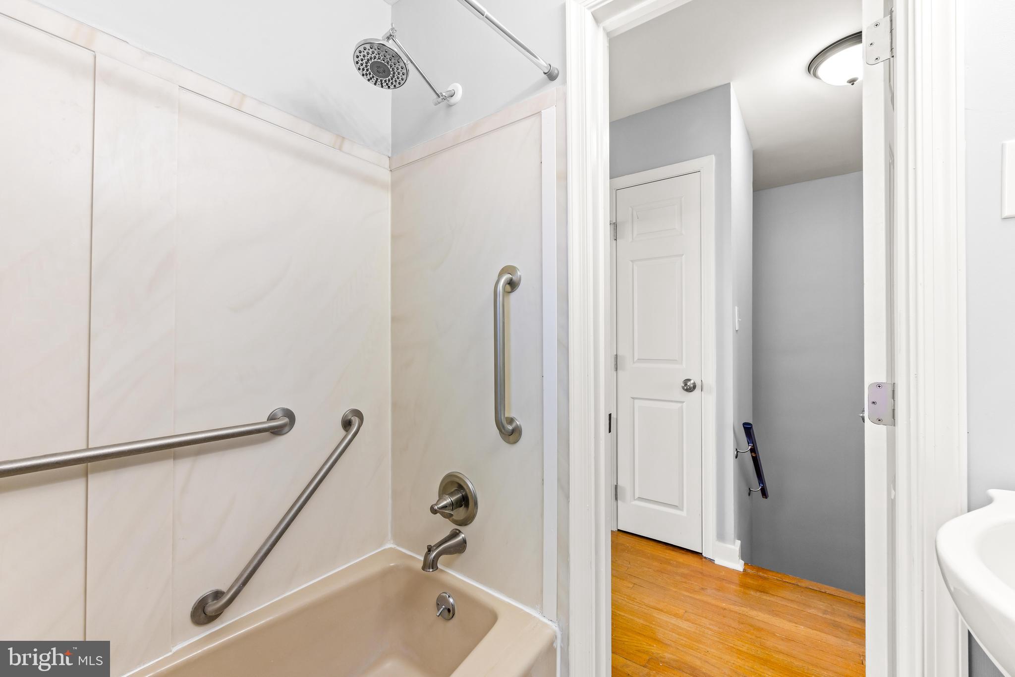 EASTFIELD - Residential