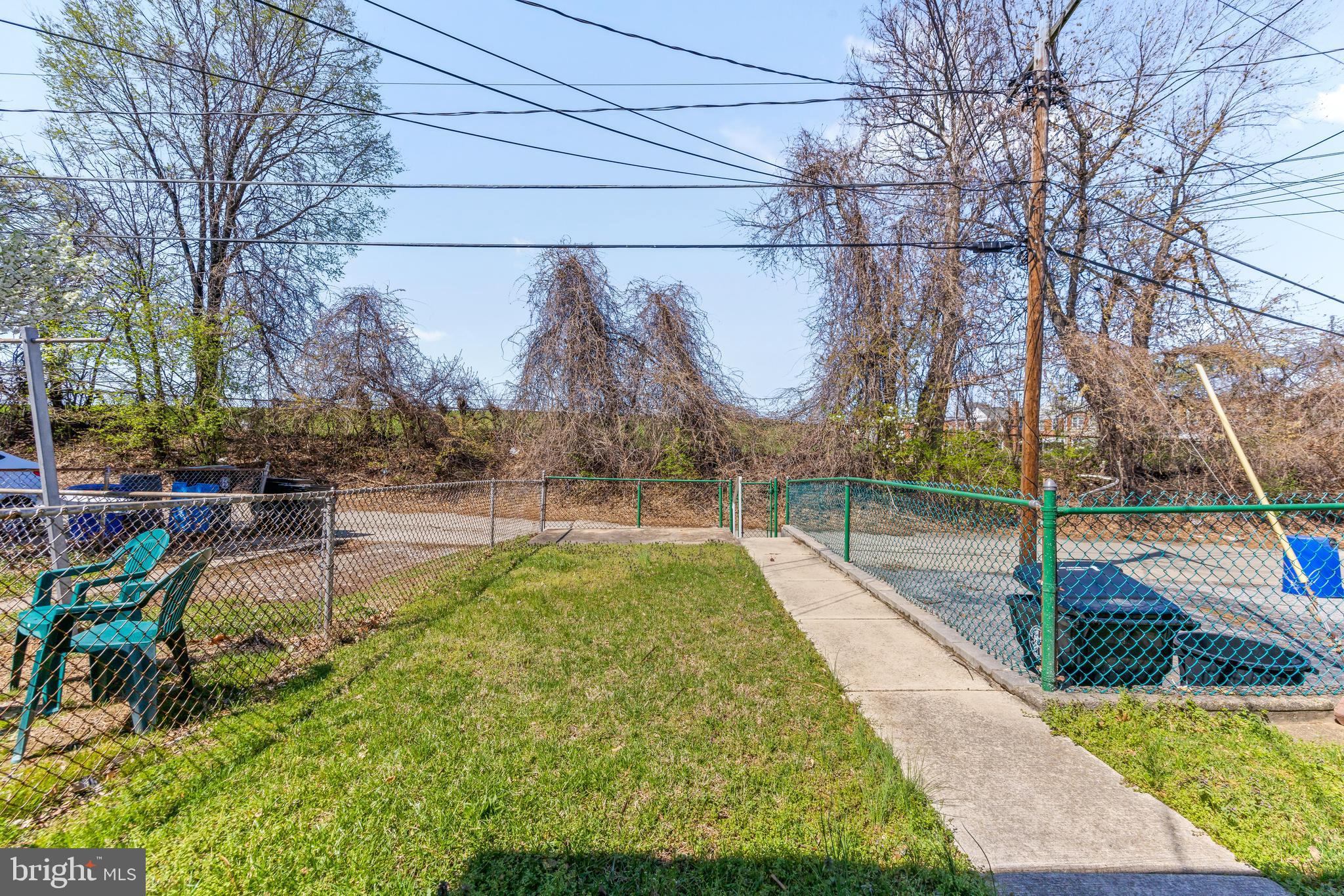 EASTFIELD - Residential