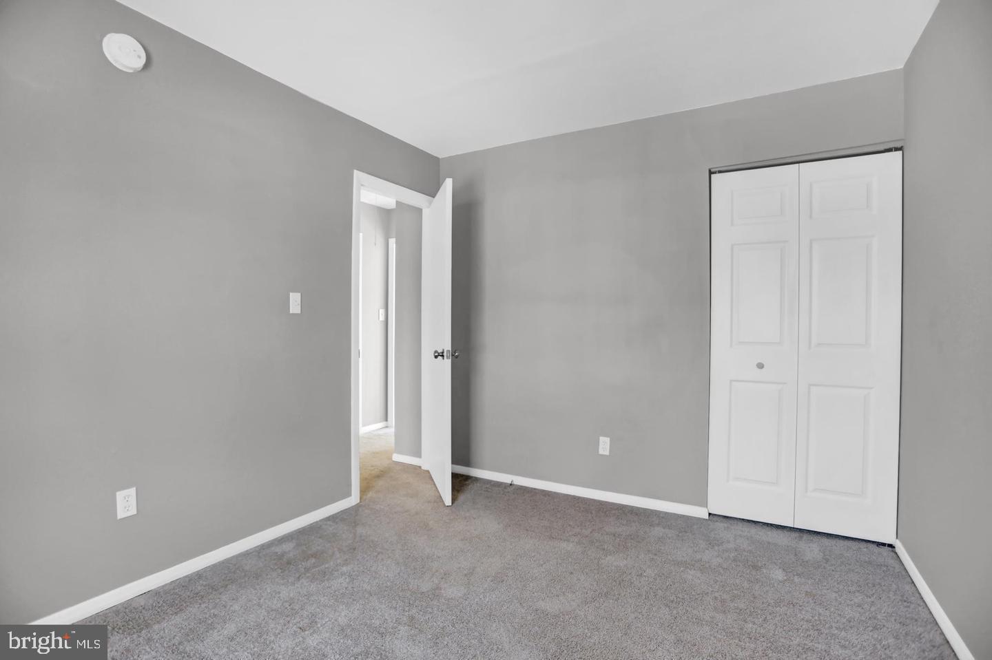 WOODSDALE MANOR - Residential Lease