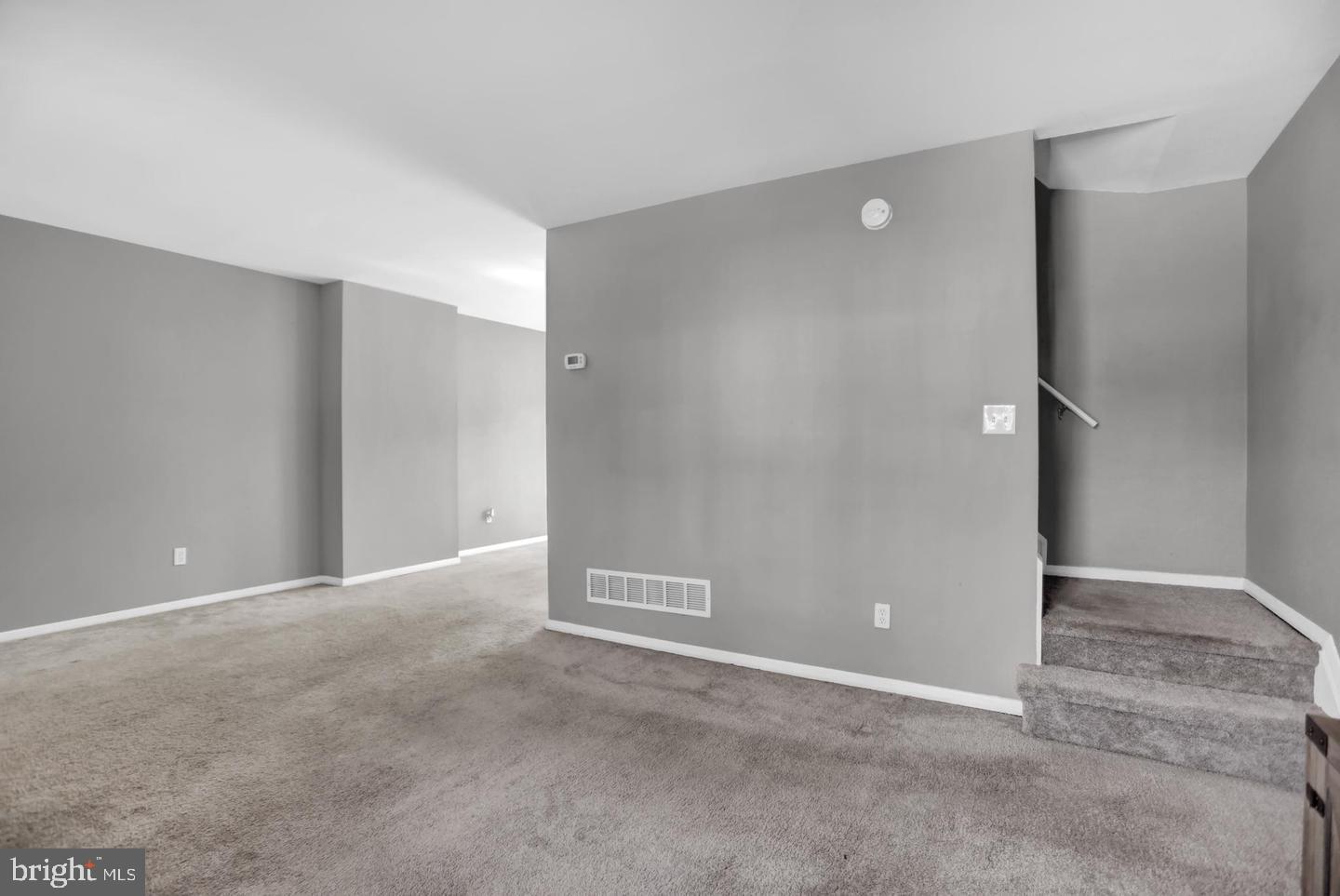 WOODSDALE MANOR - Residential Lease