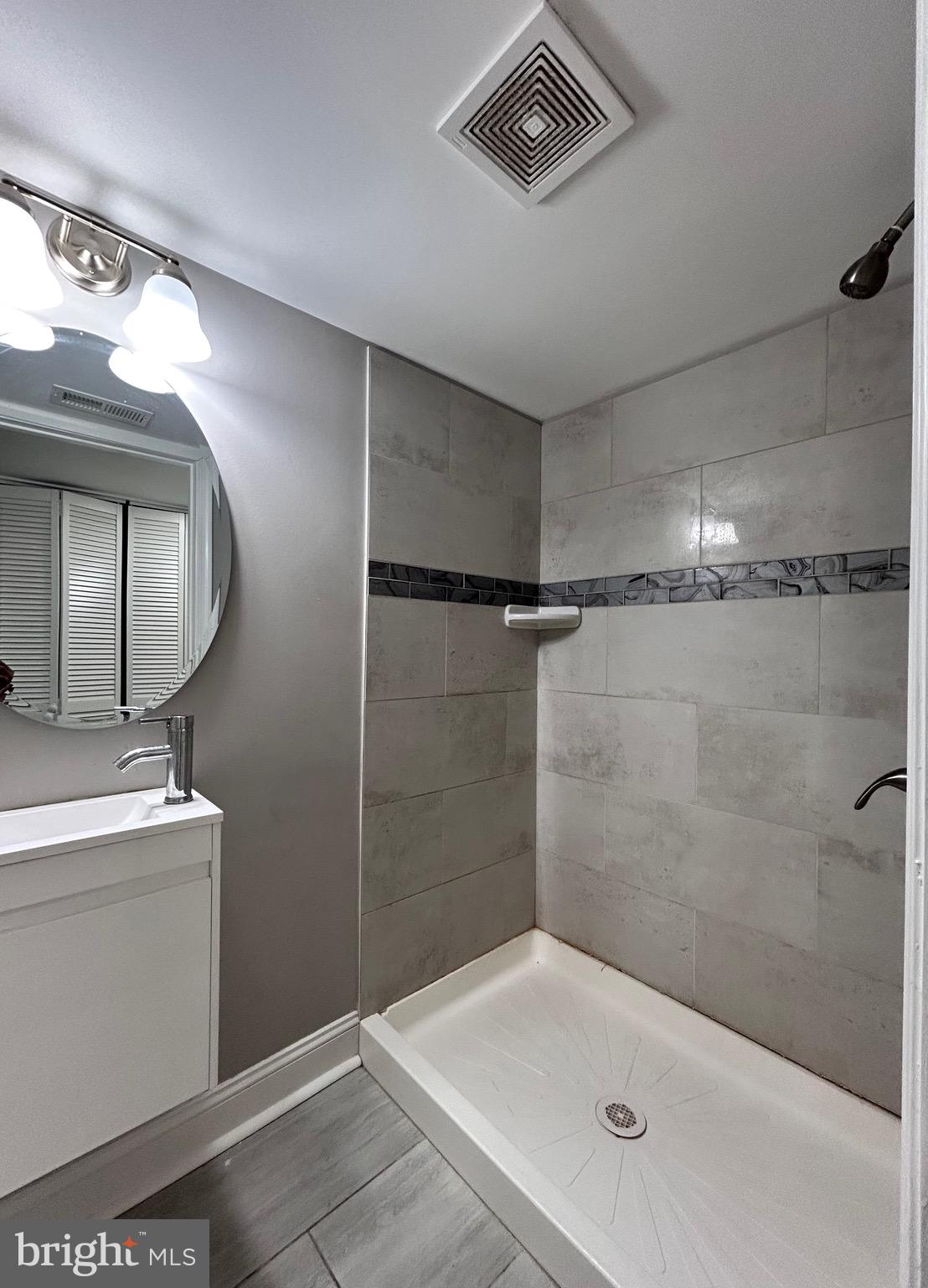 FRANKFORD - Residential