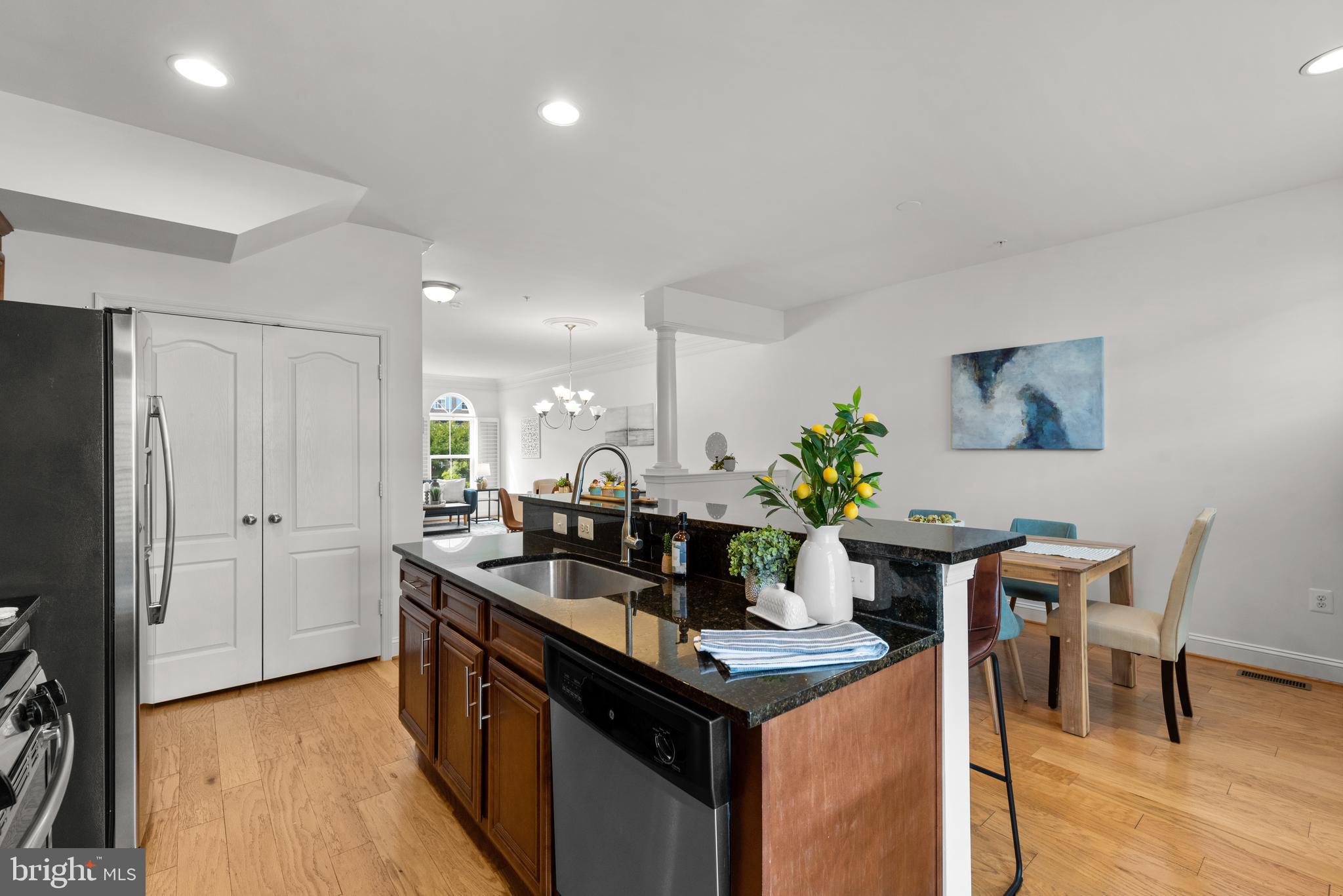 VILLAGE GREENS - Residential