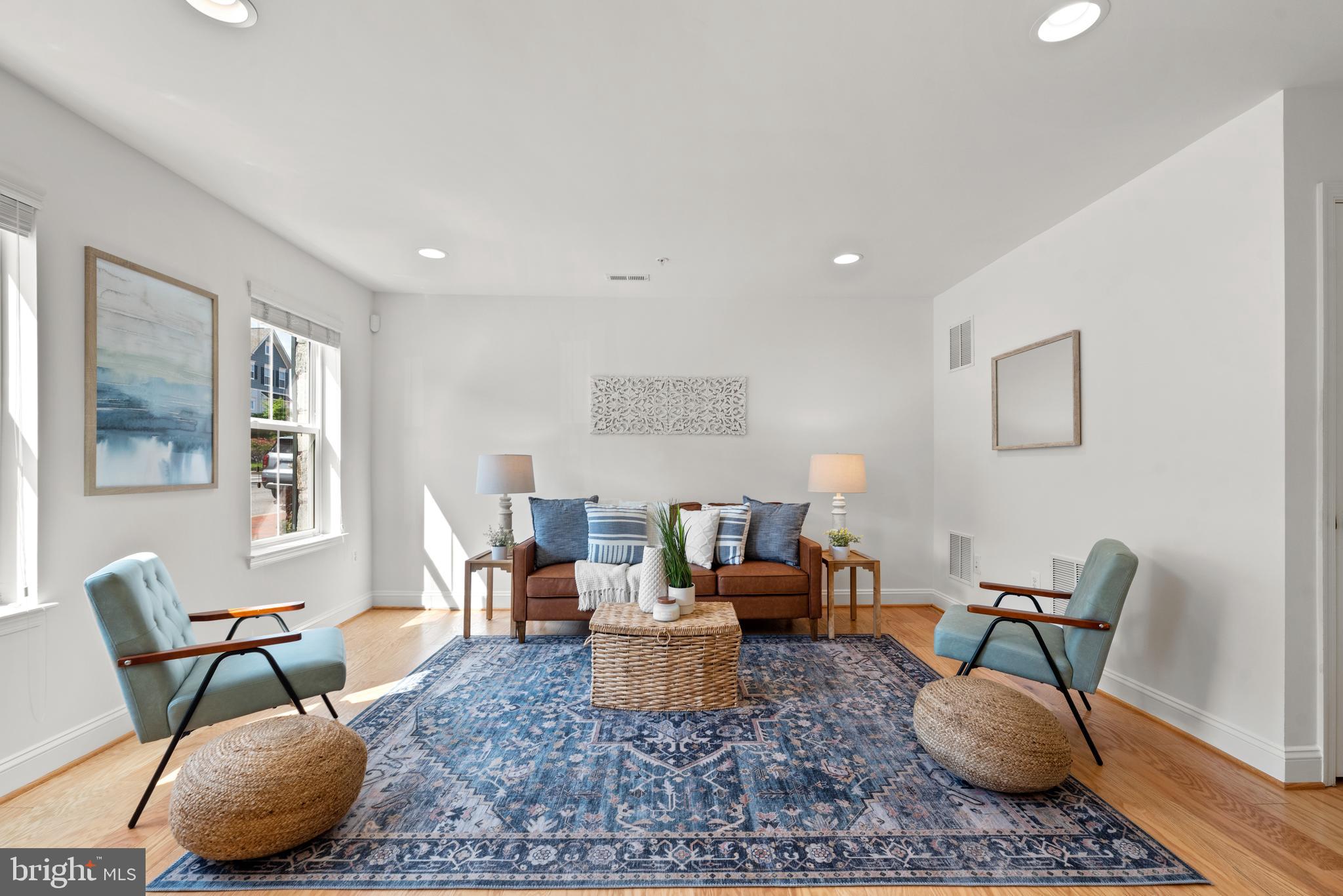 VILLAGE GREENS - Residential