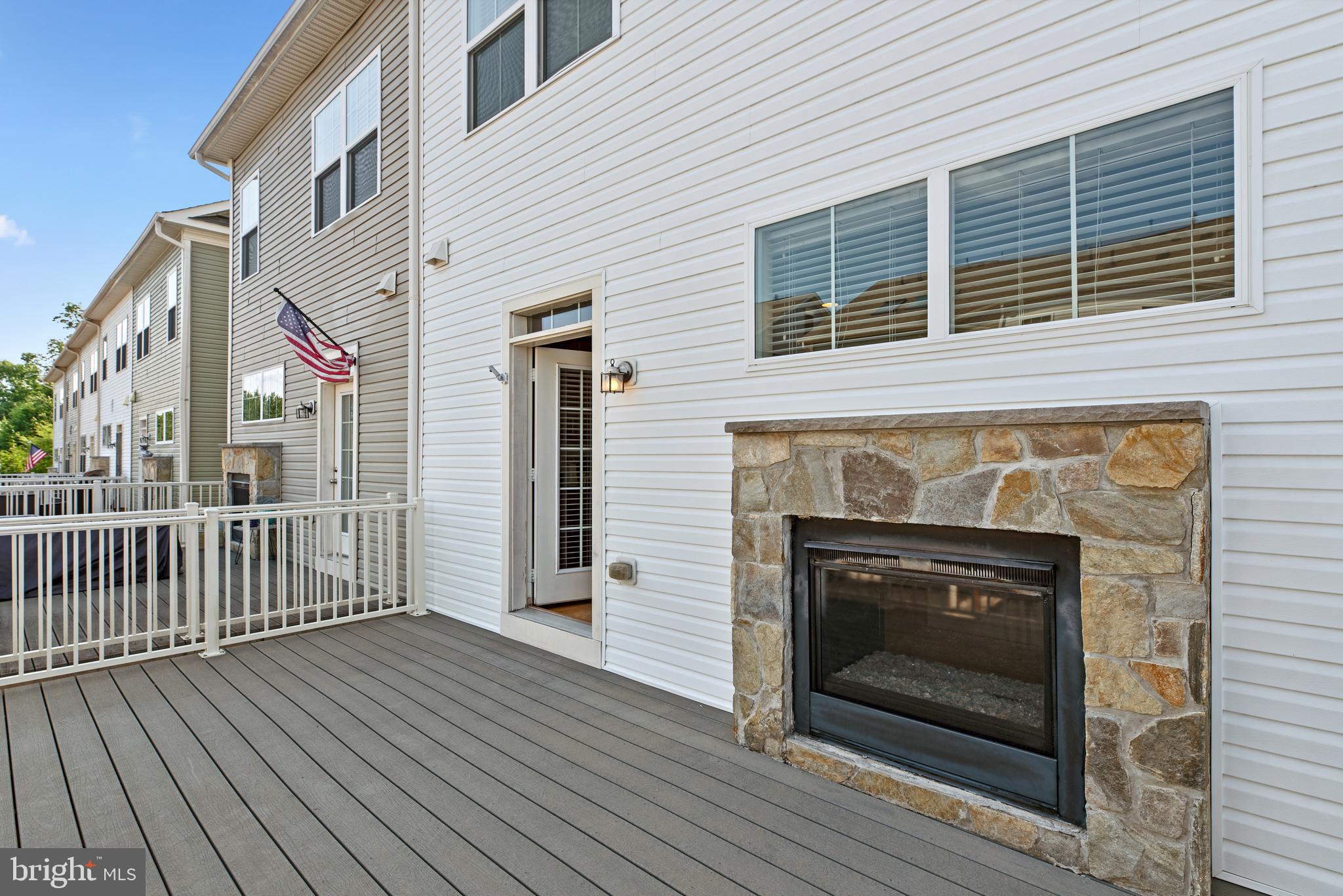 VILLAGE GREENS - Residential