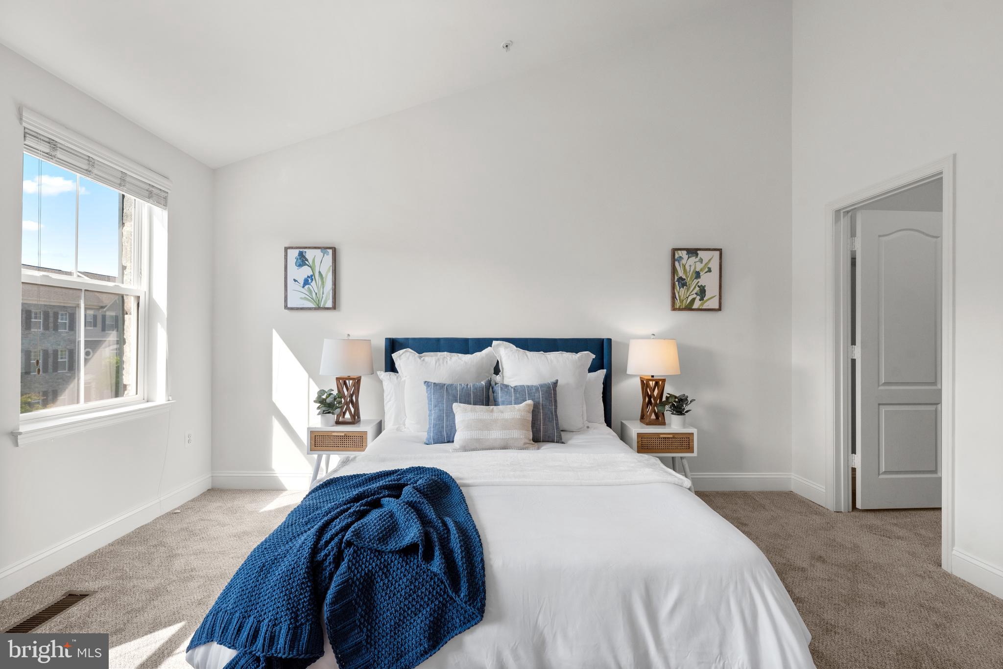 VILLAGE GREENS - Residential