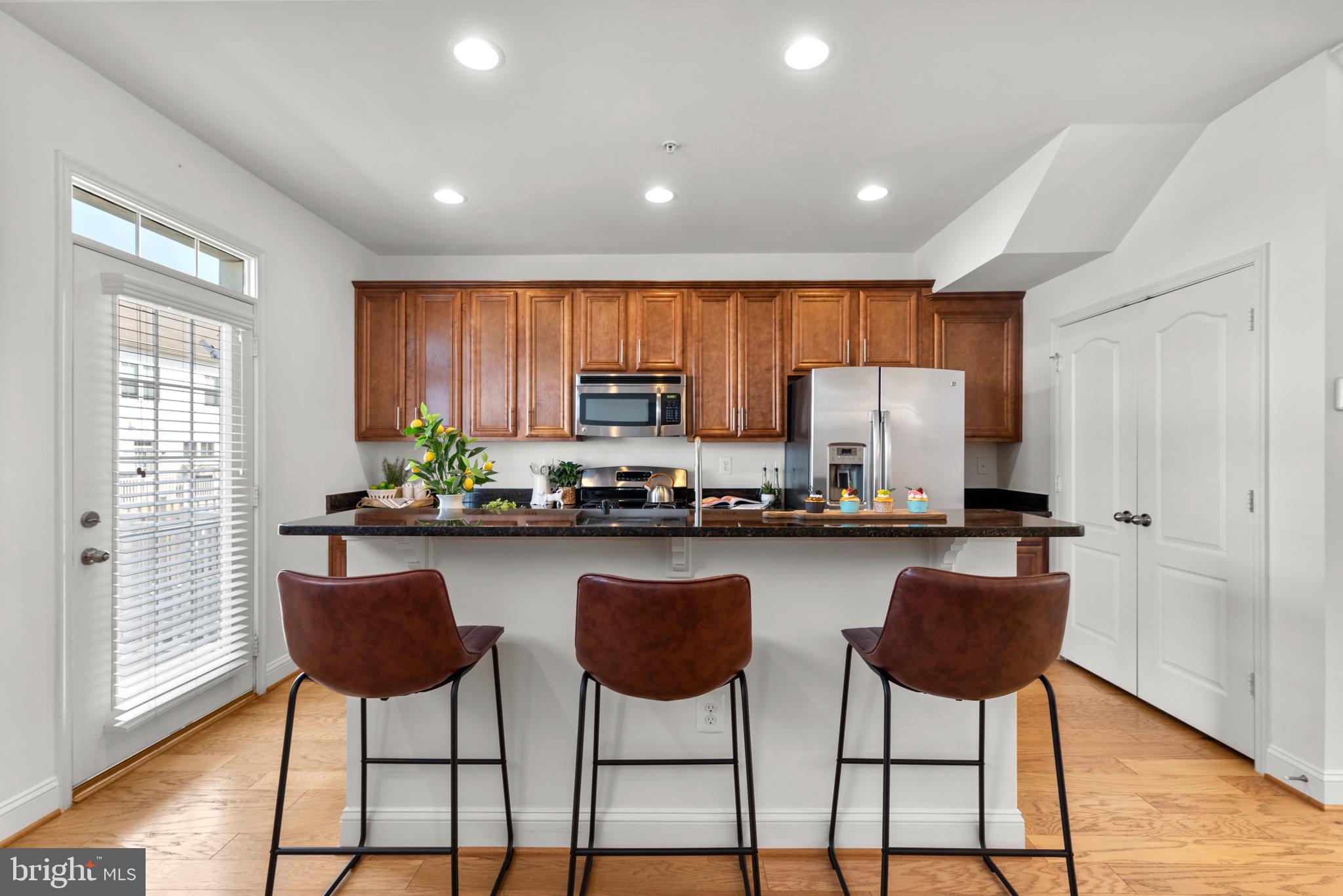 VILLAGE GREENS - Residential