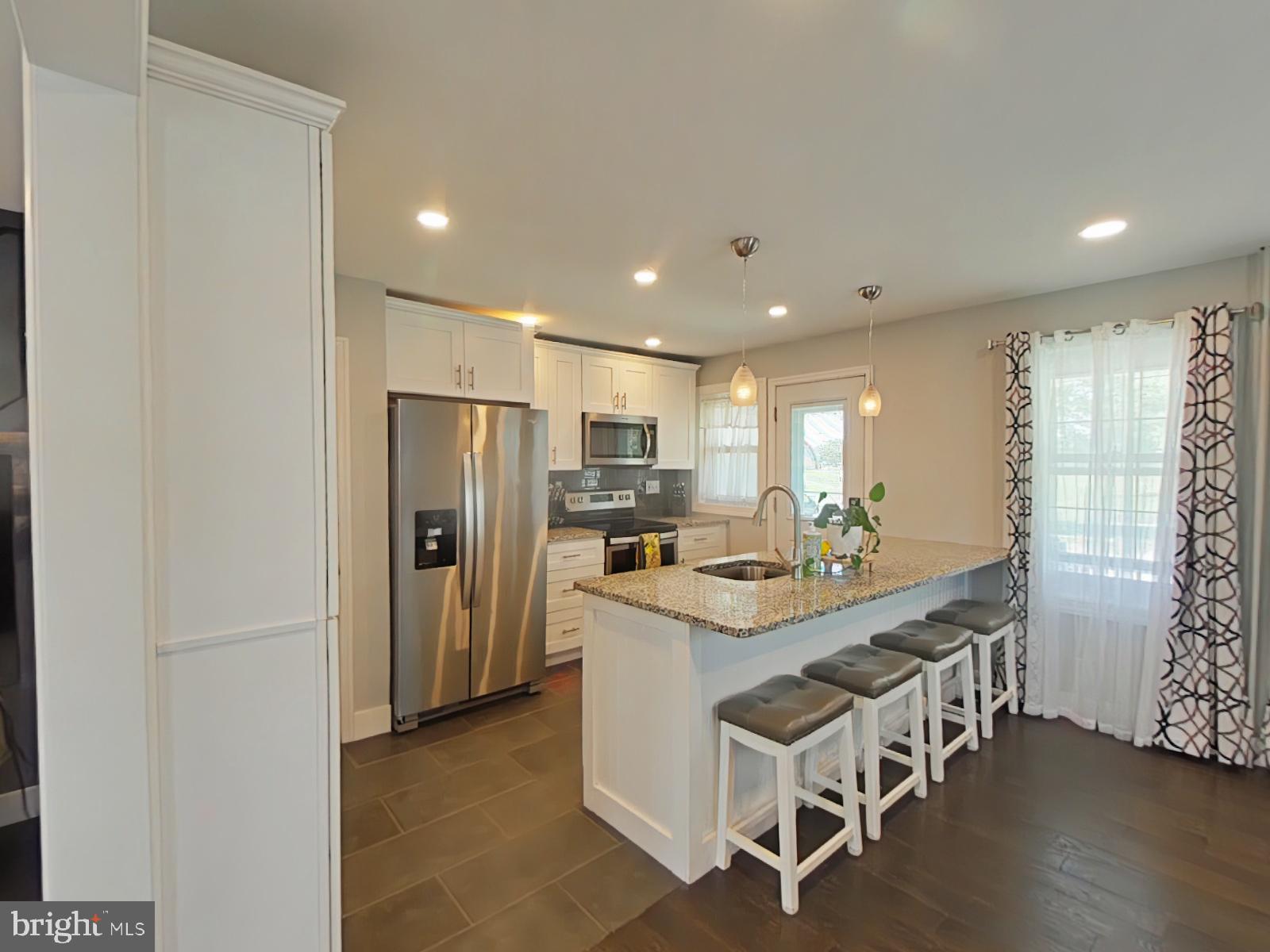 WESTINGHOUSE VLG - Residential