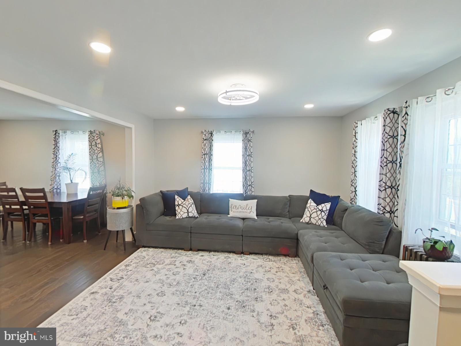 WESTINGHOUSE VLG - Residential