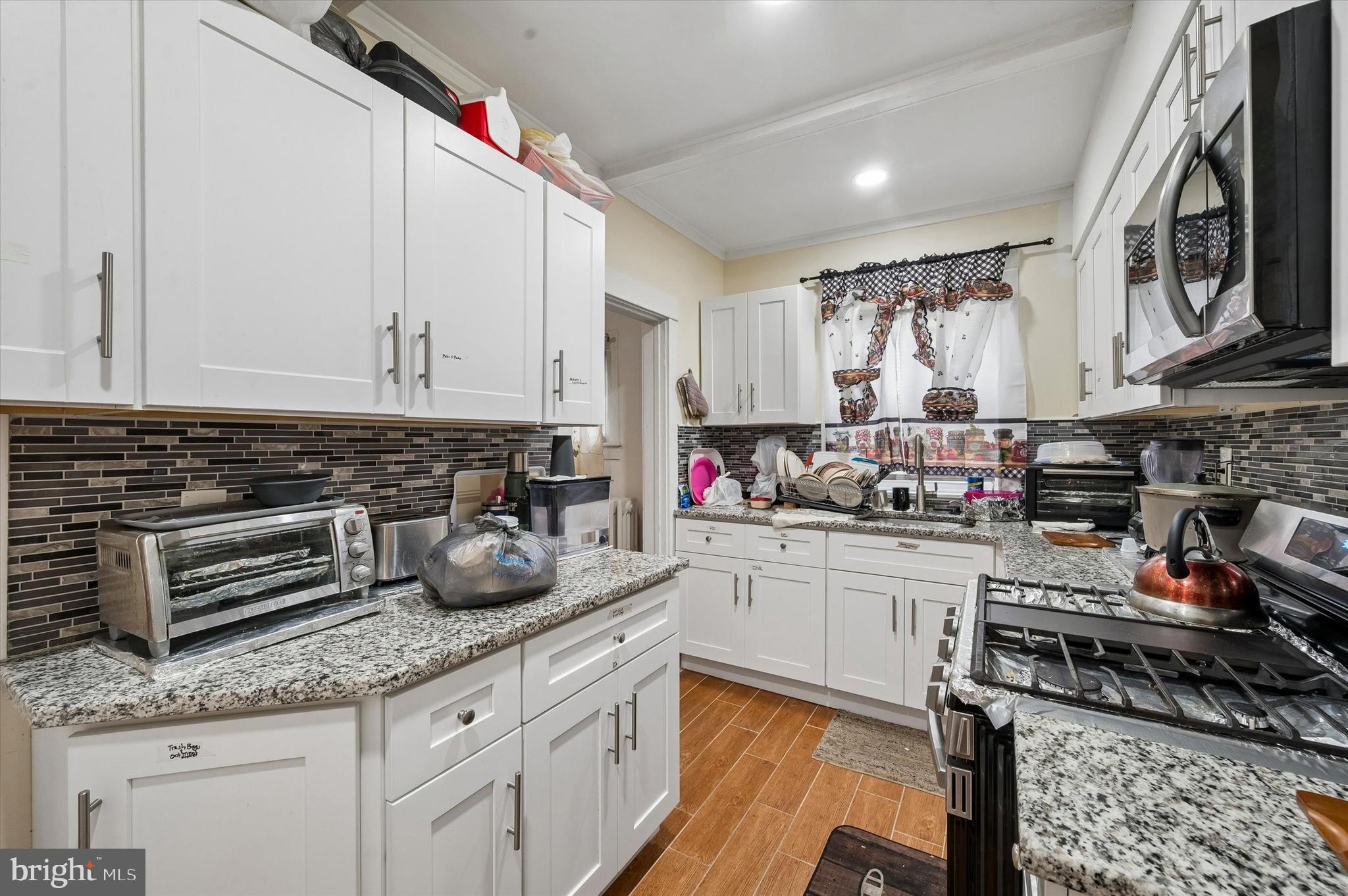 YEADON - Residential