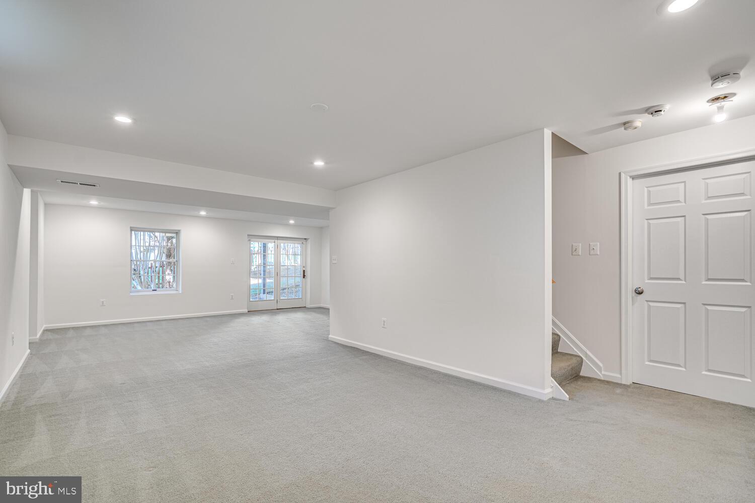 NORBECK MANOR - Residential