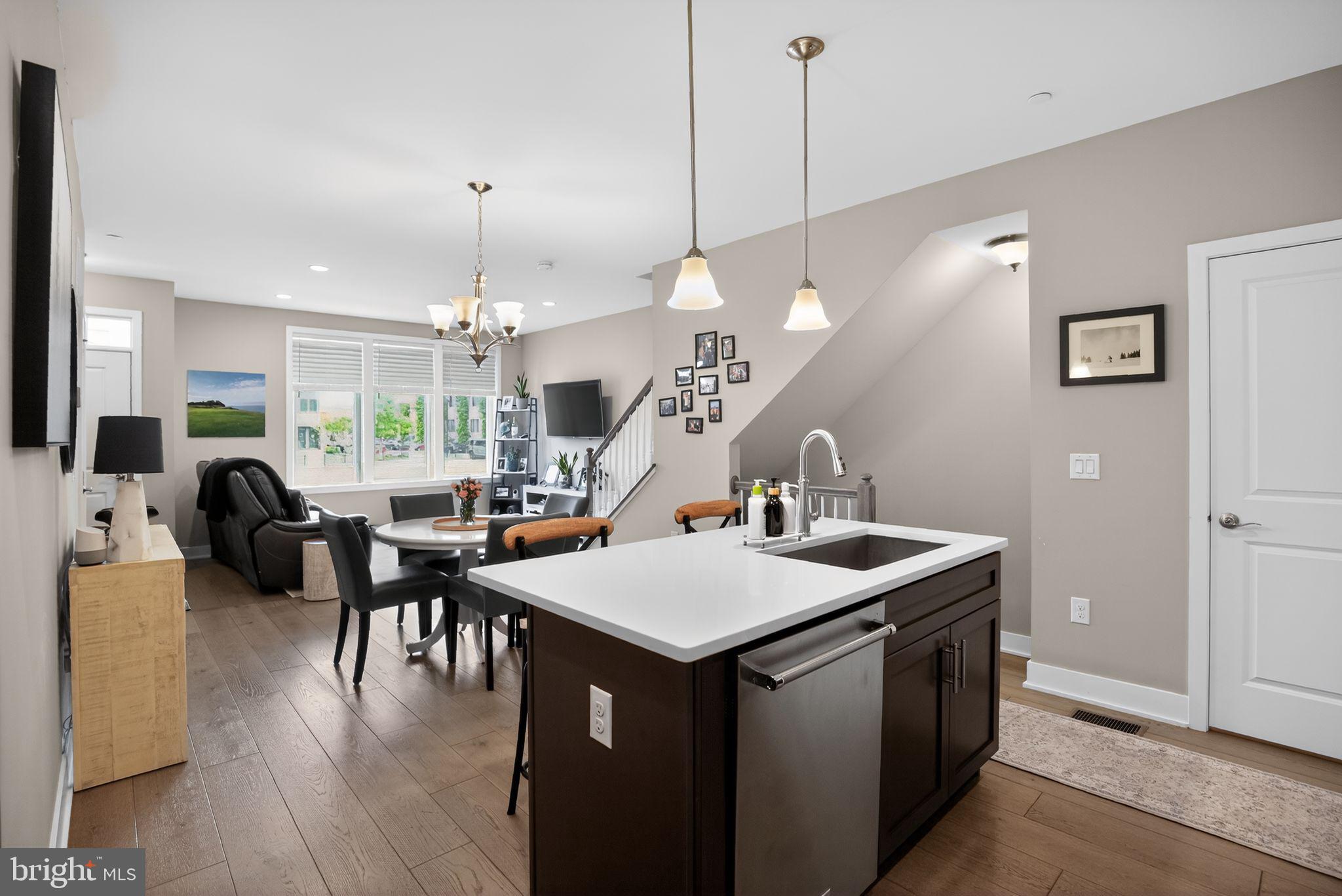 BROWNSTONES AT VF - Residential