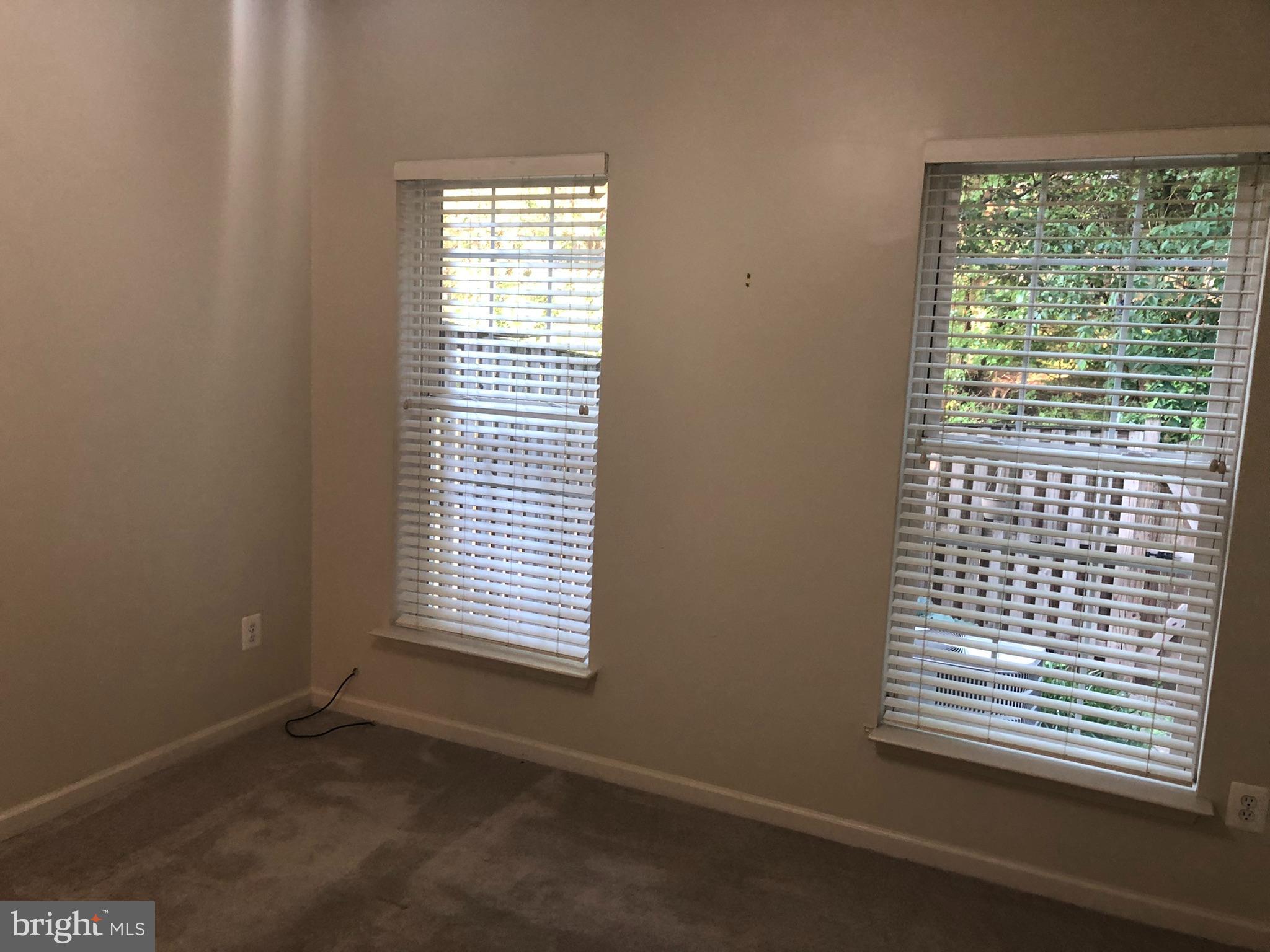 LOUDOUN VALLEY ESTATES - Residential Lease