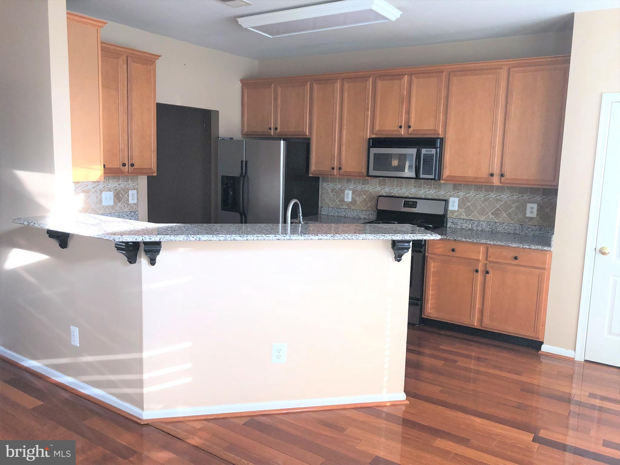 LOUDOUN VALLEY ESTATES - Residential Lease