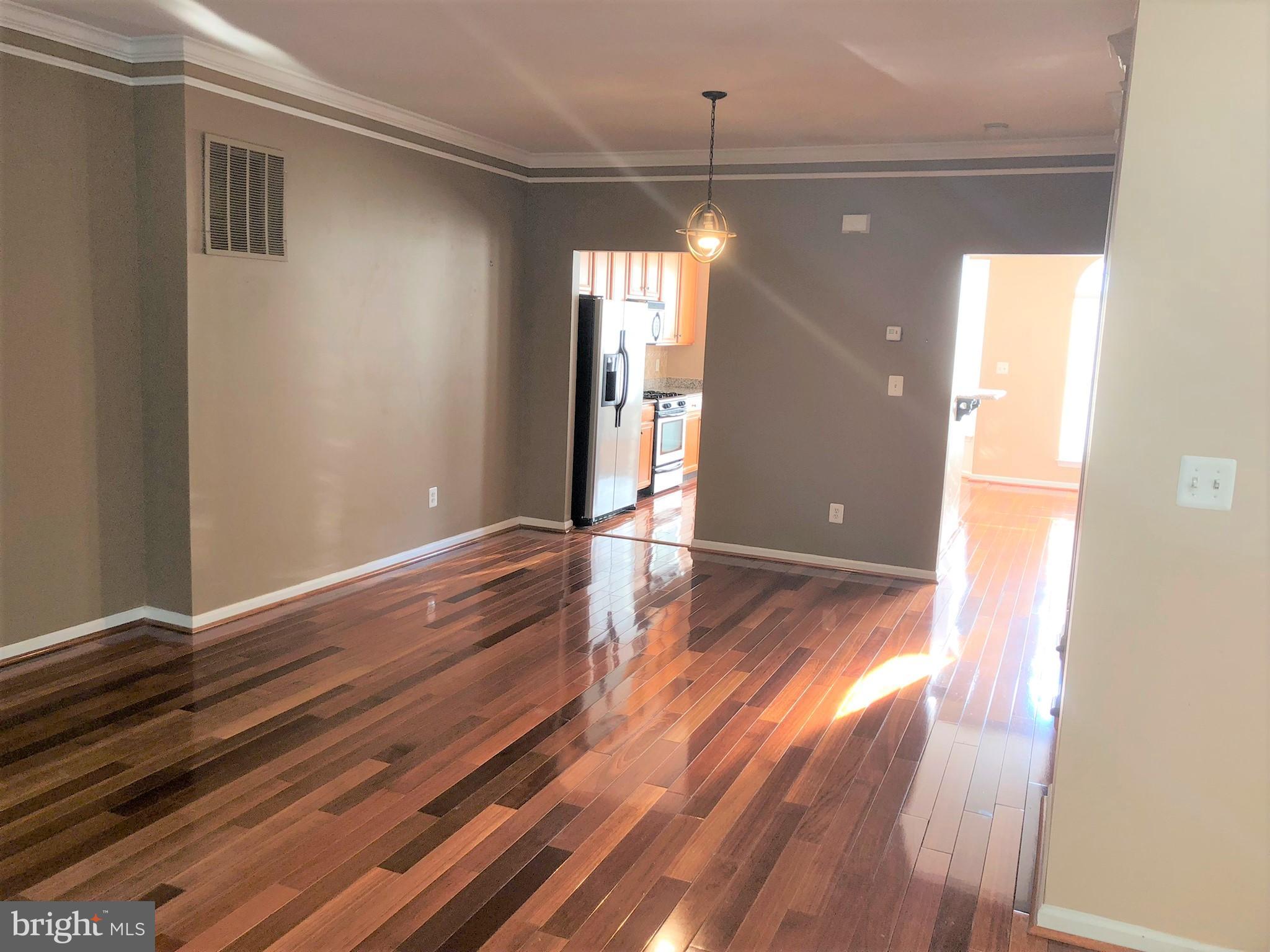 LOUDOUN VALLEY ESTATES - Residential Lease