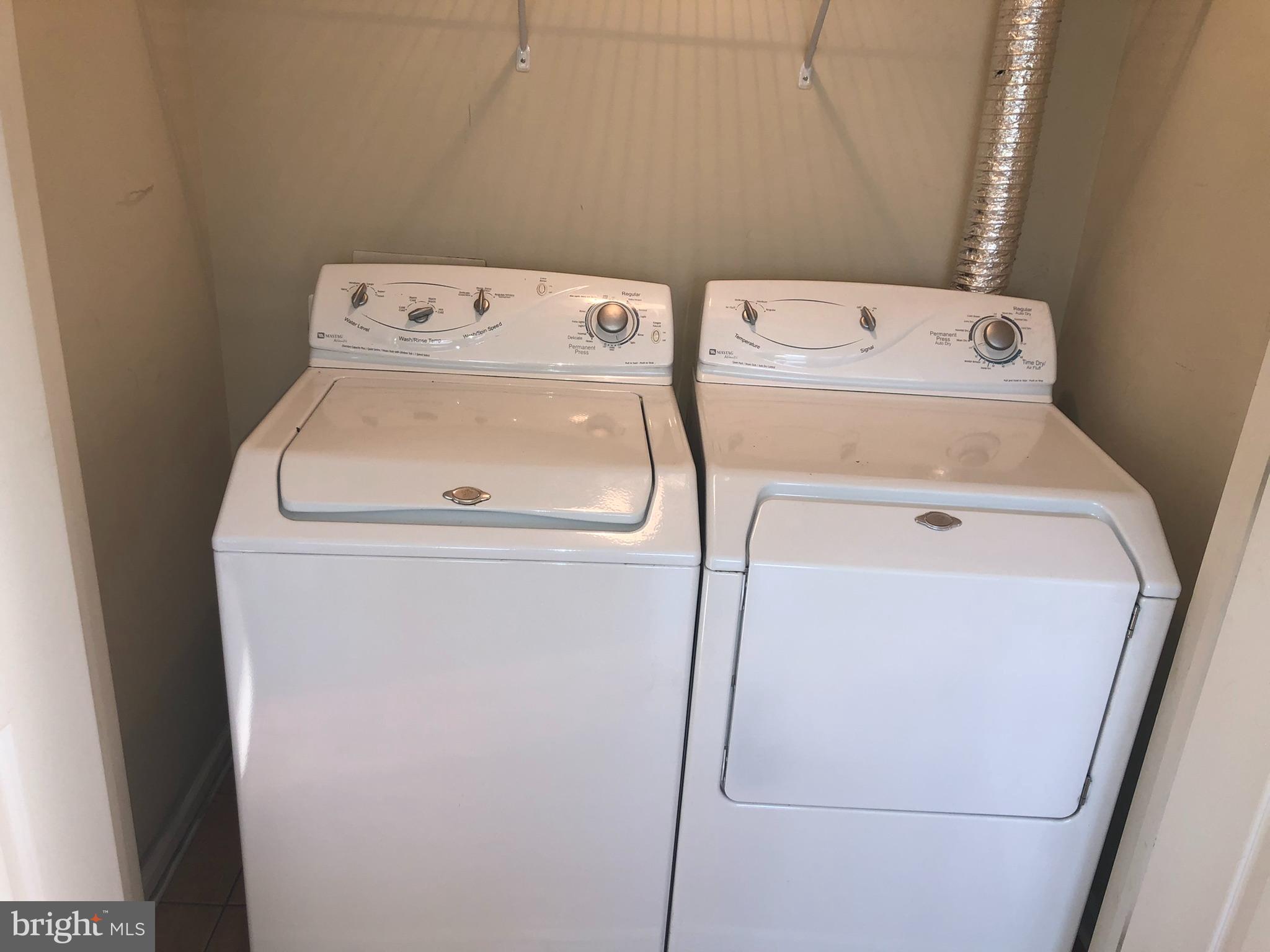 LOUDOUN VALLEY ESTATES - Residential Lease