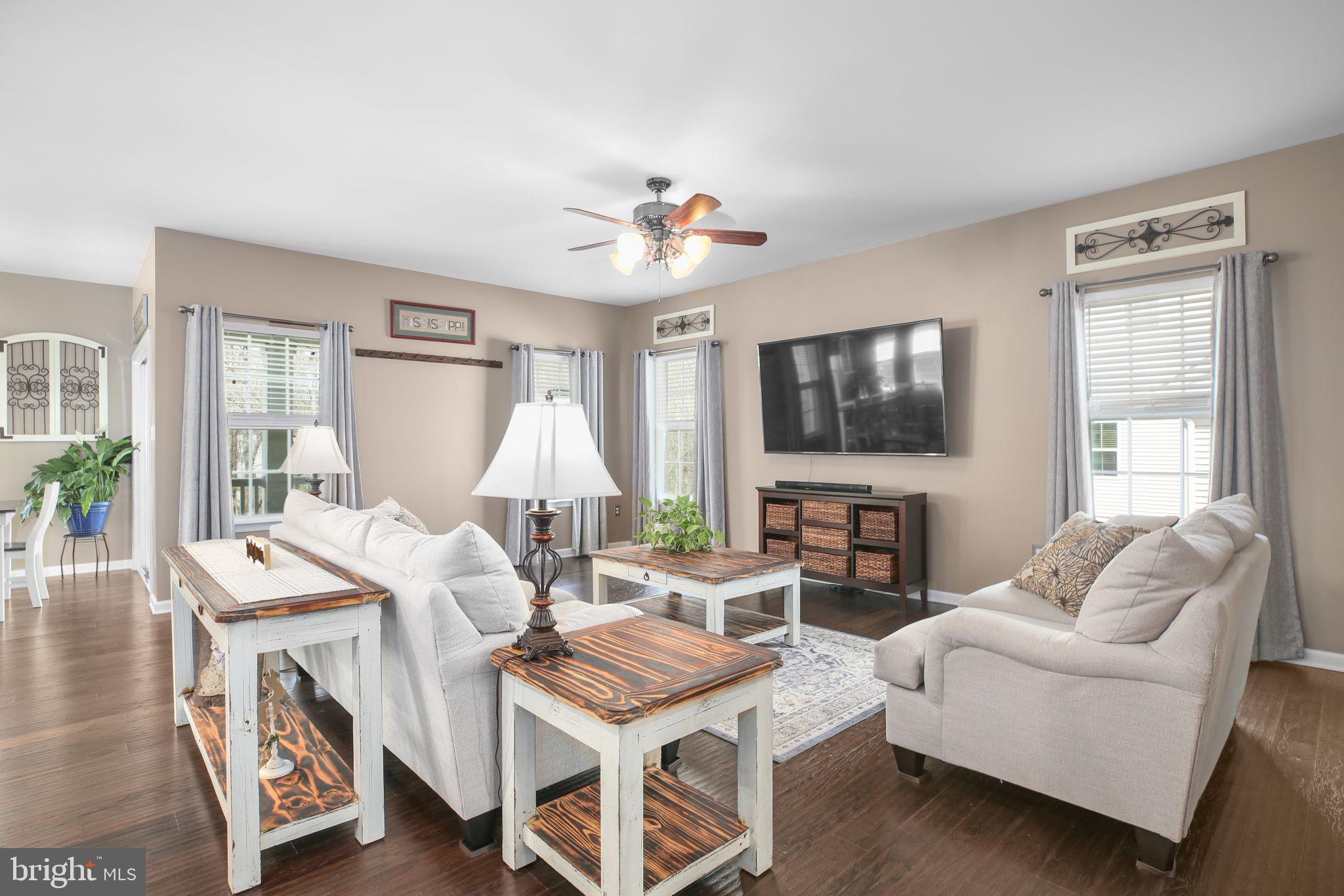 THE VILLAGE AT COURTHOUSE COMMONS - Residential