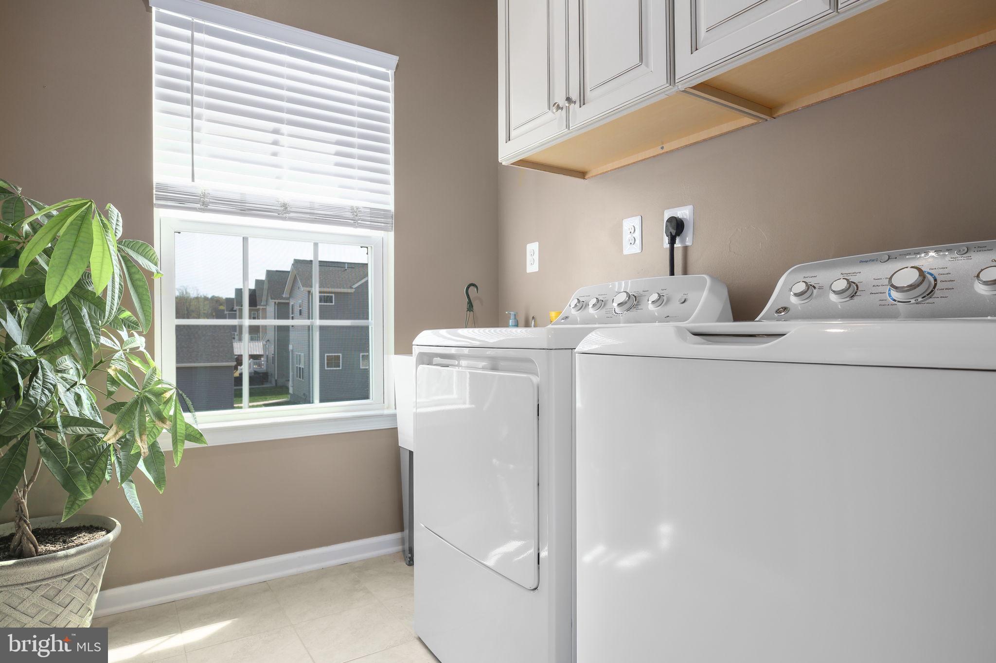 THE VILLAGE AT COURTHOUSE COMMONS - Residential