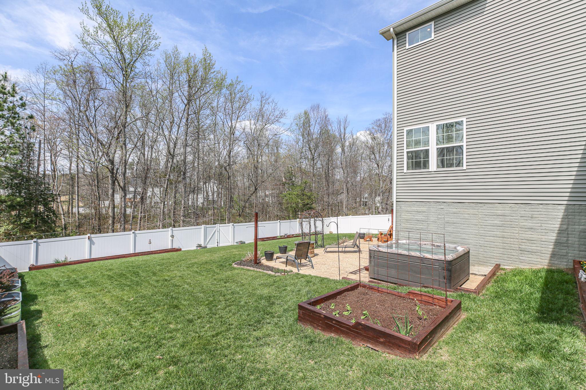 THE VILLAGE AT COURTHOUSE COMMONS - Residential