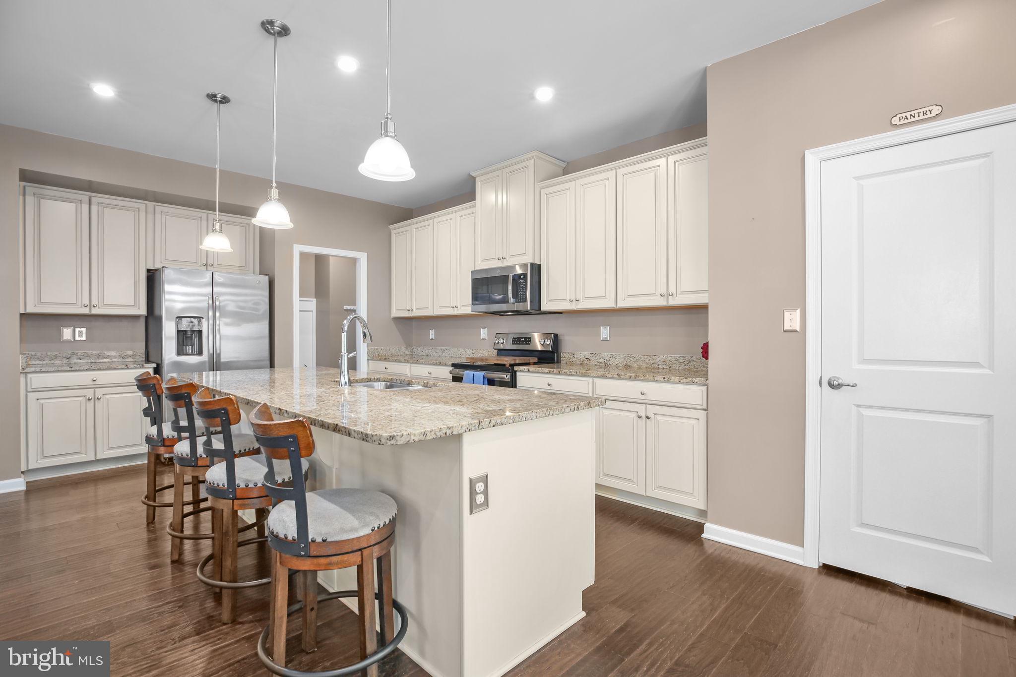 THE VILLAGE AT COURTHOUSE COMMONS - Residential