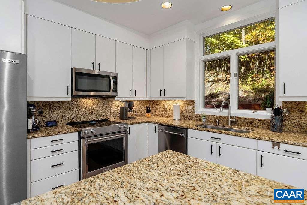 WINTERGREEN RESORT - Residential