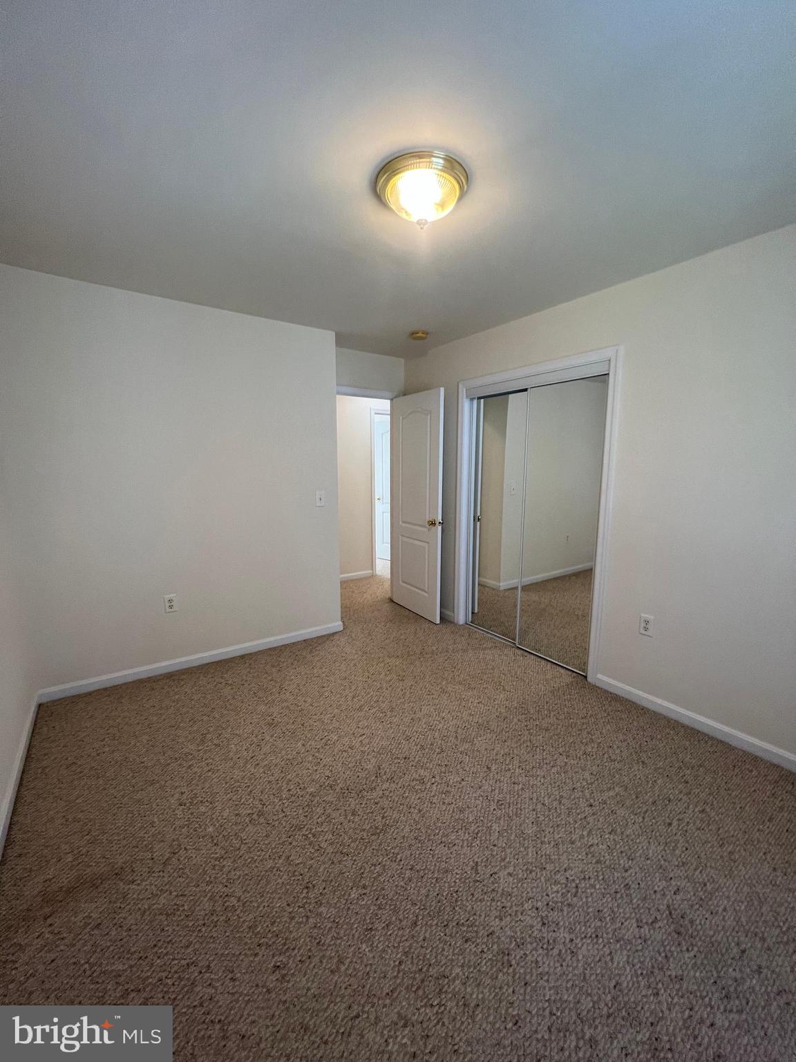 AMBER WOODS - Residential