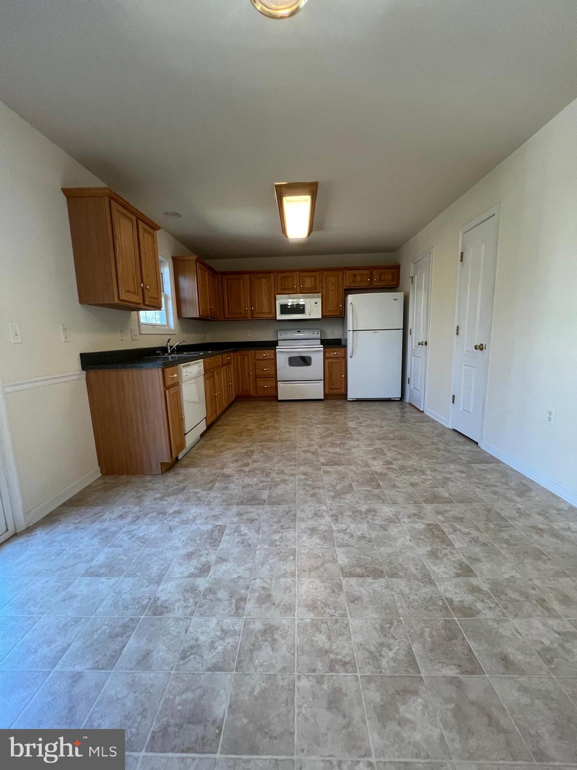 AMBER WOODS - Residential