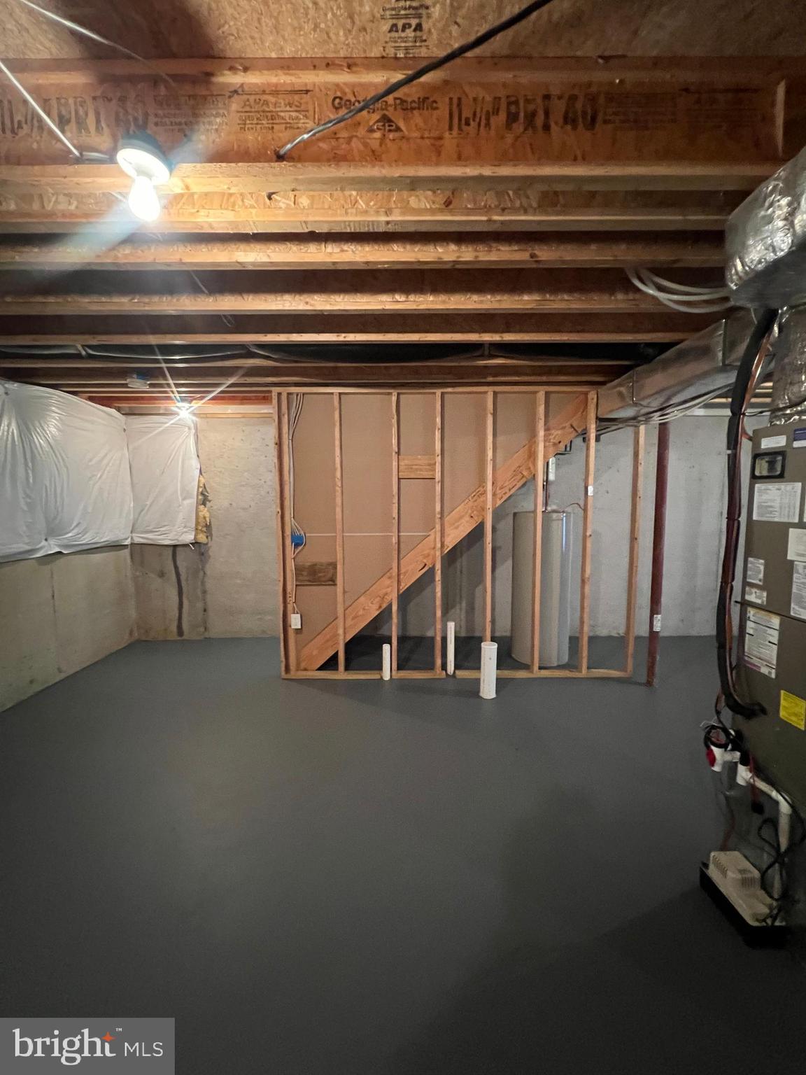 AMBER WOODS - Residential