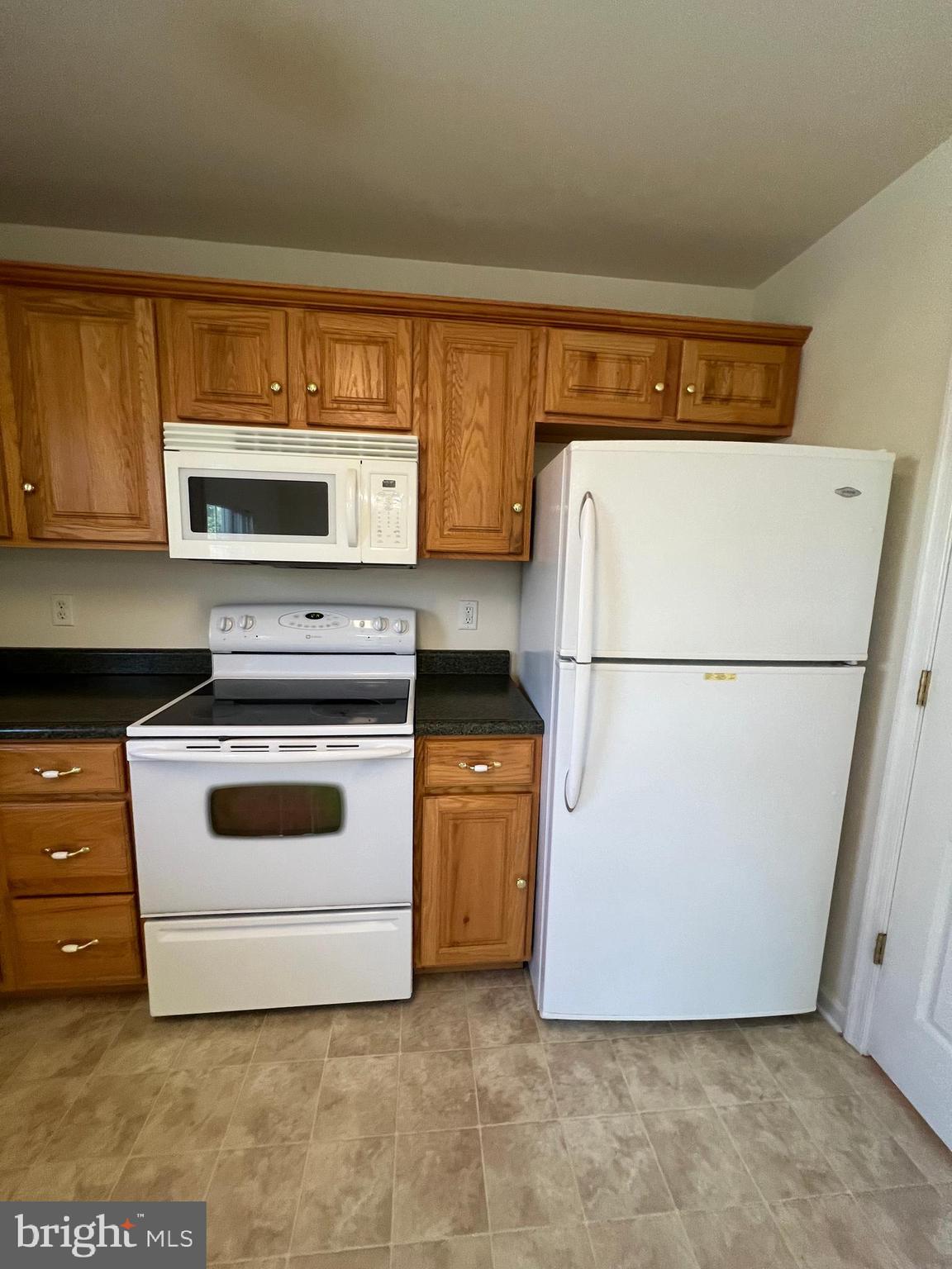 AMBER WOODS - Residential