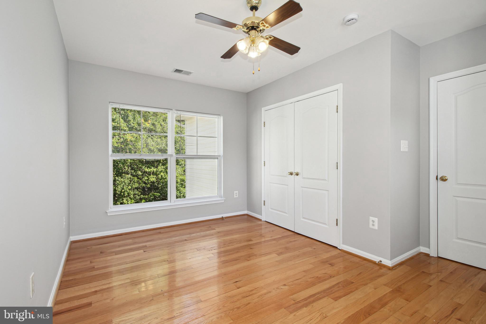 SEVEN OAKS - Residential