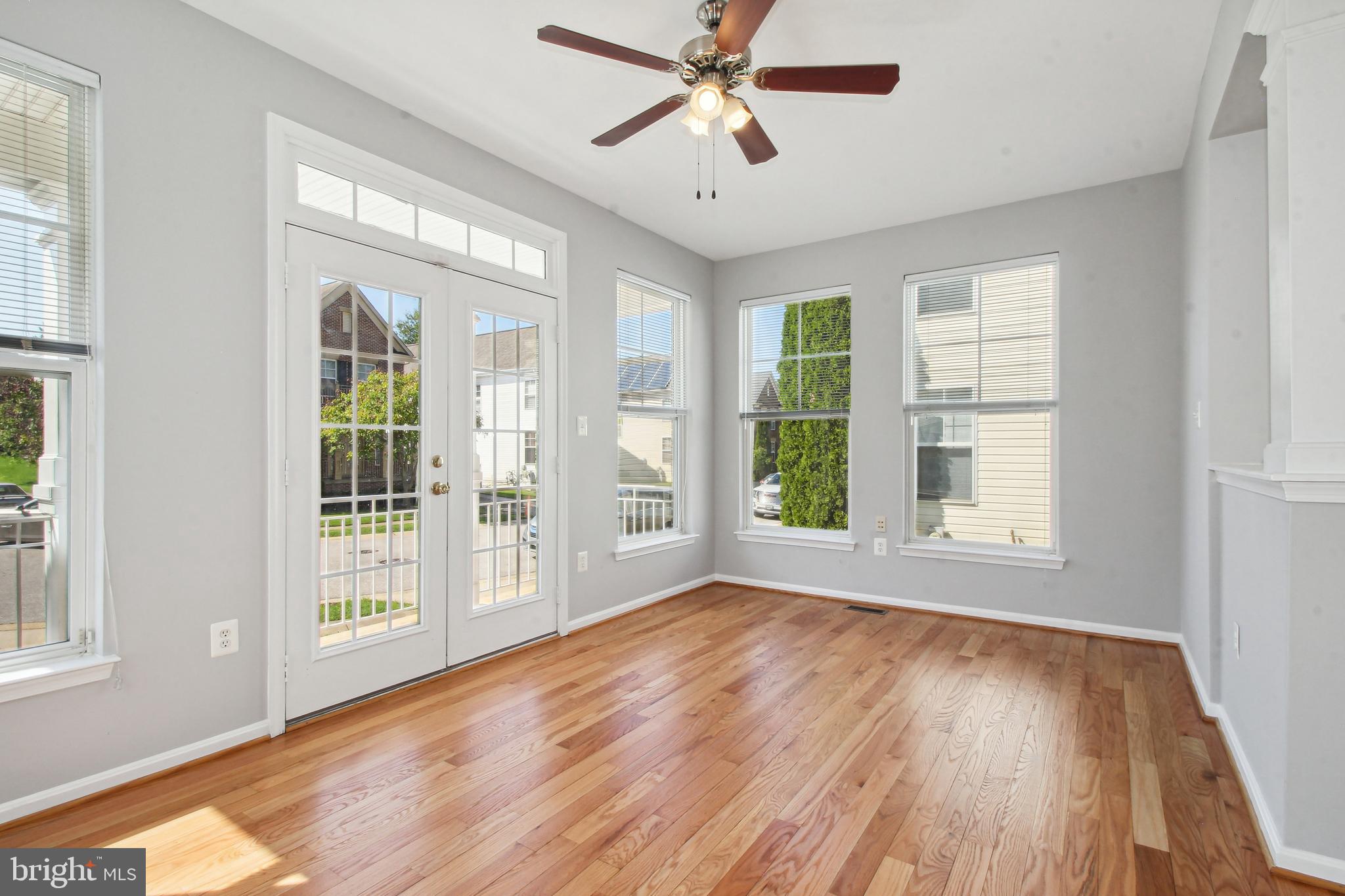 SEVEN OAKS - Residential