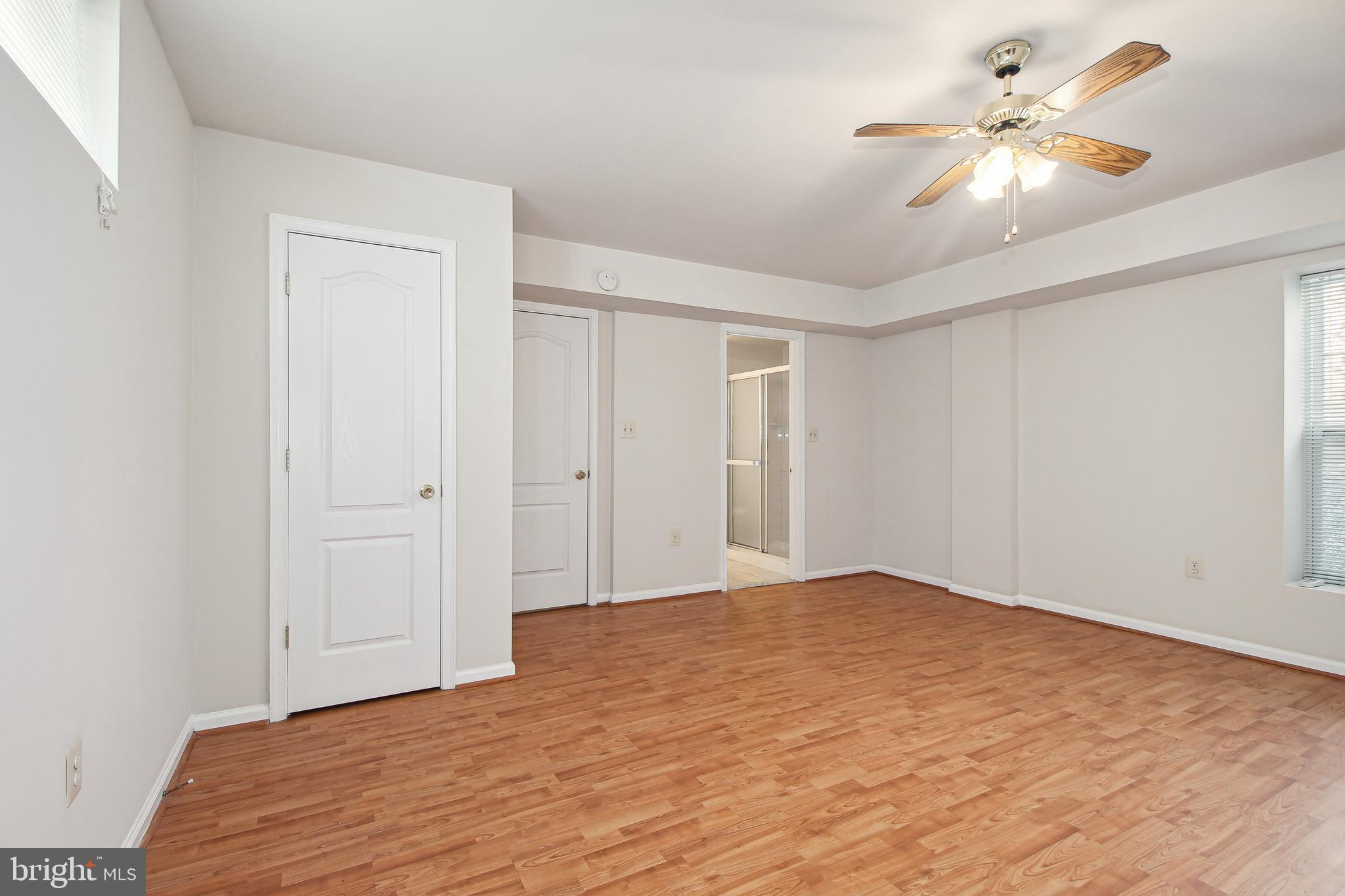 SEVEN OAKS - Residential