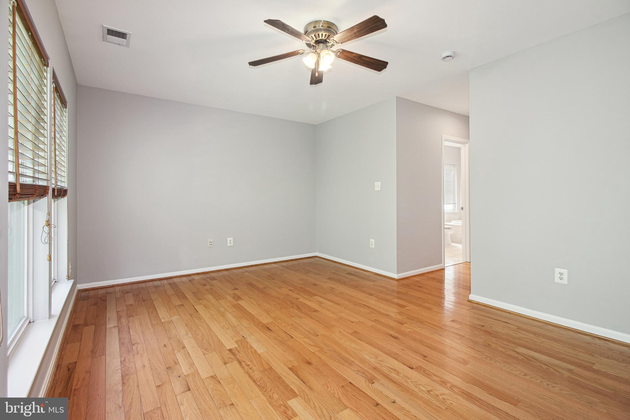 SEVEN OAKS - Residential