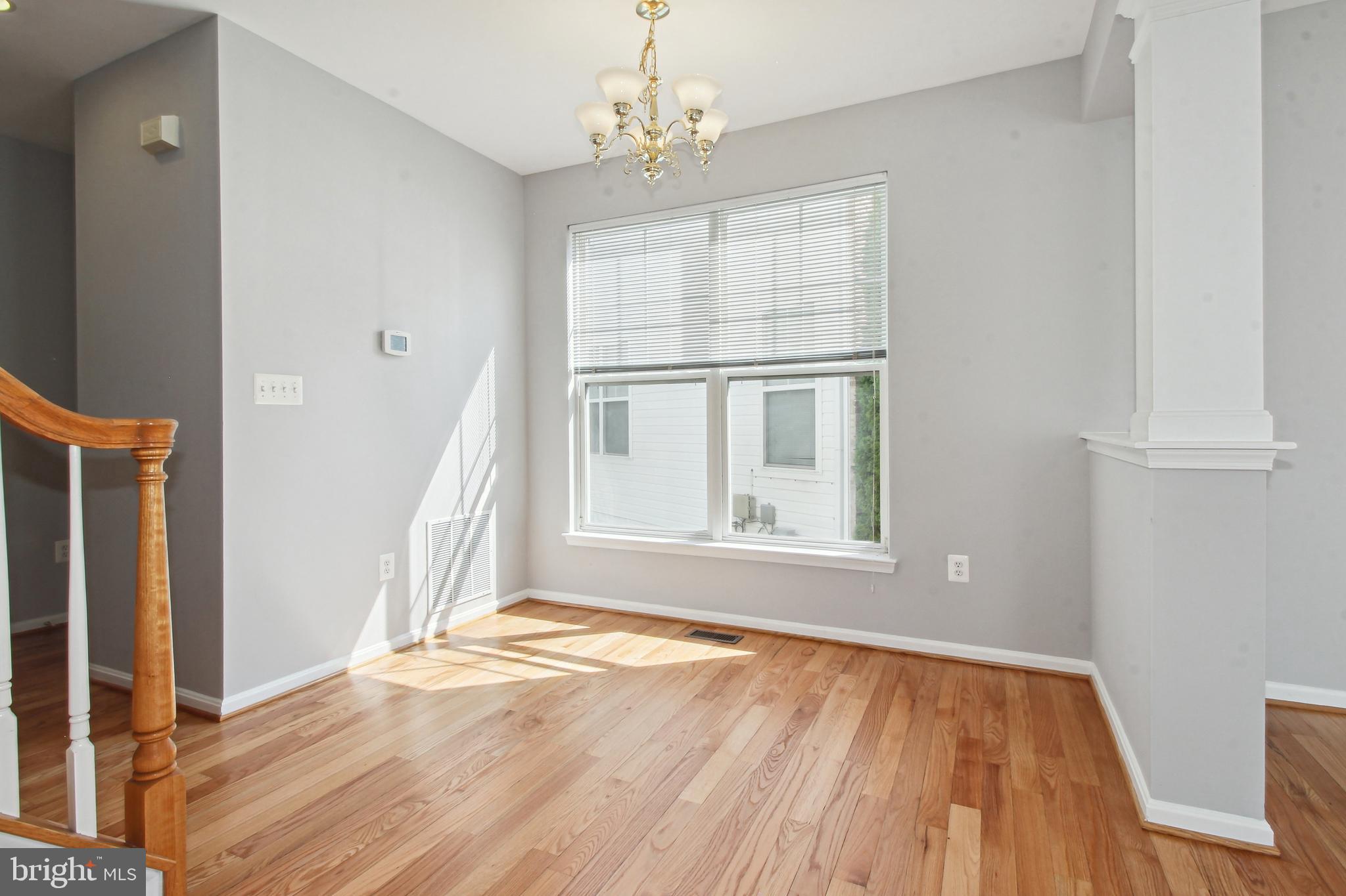 SEVEN OAKS - Residential