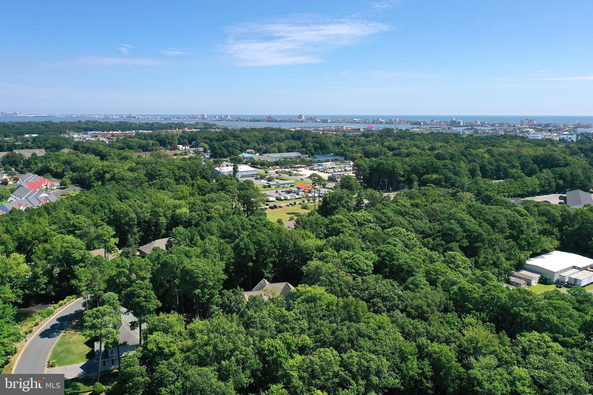 WHISPERING WOODS - Residential