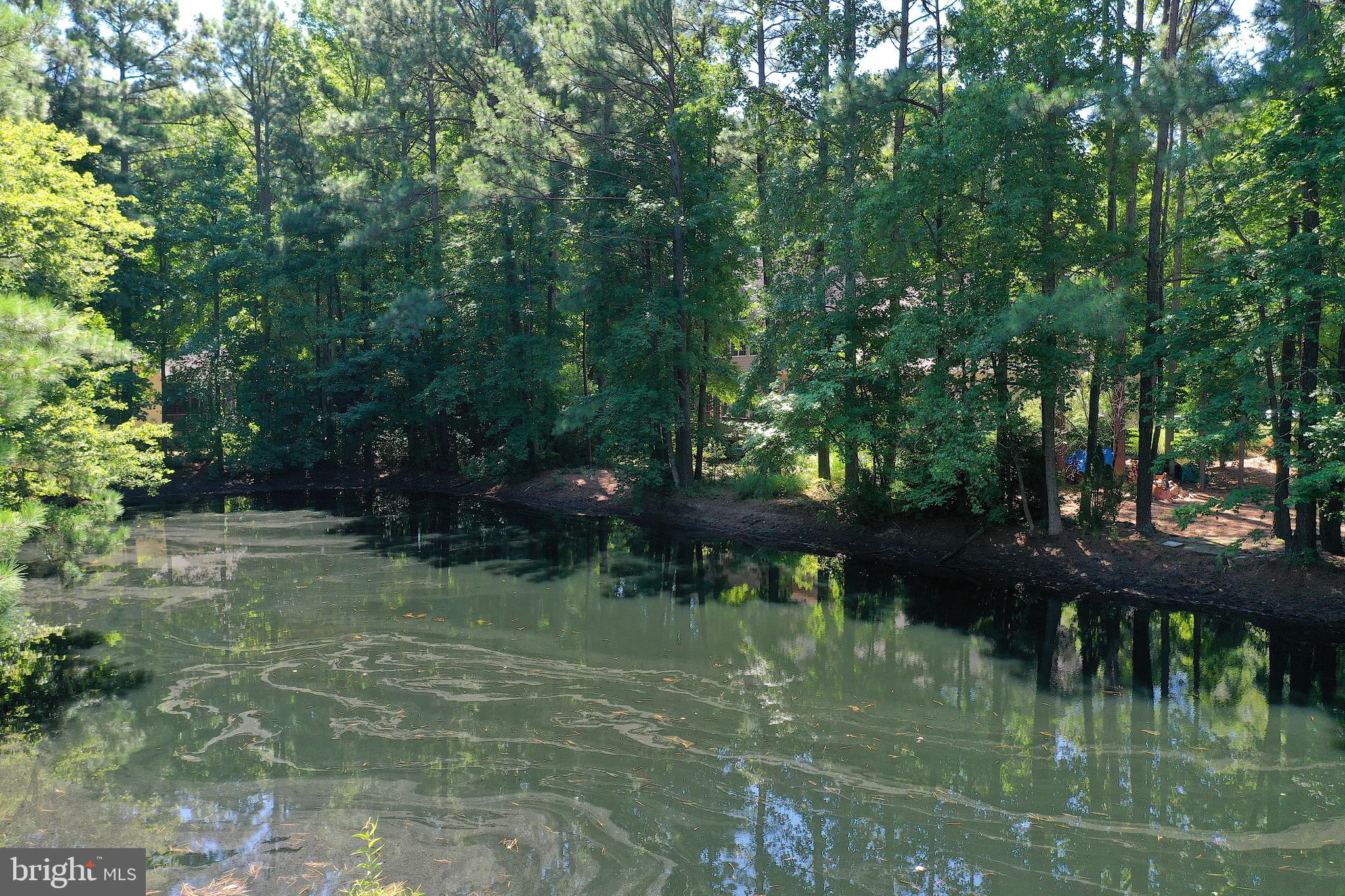 WHISPERING WOODS - Residential