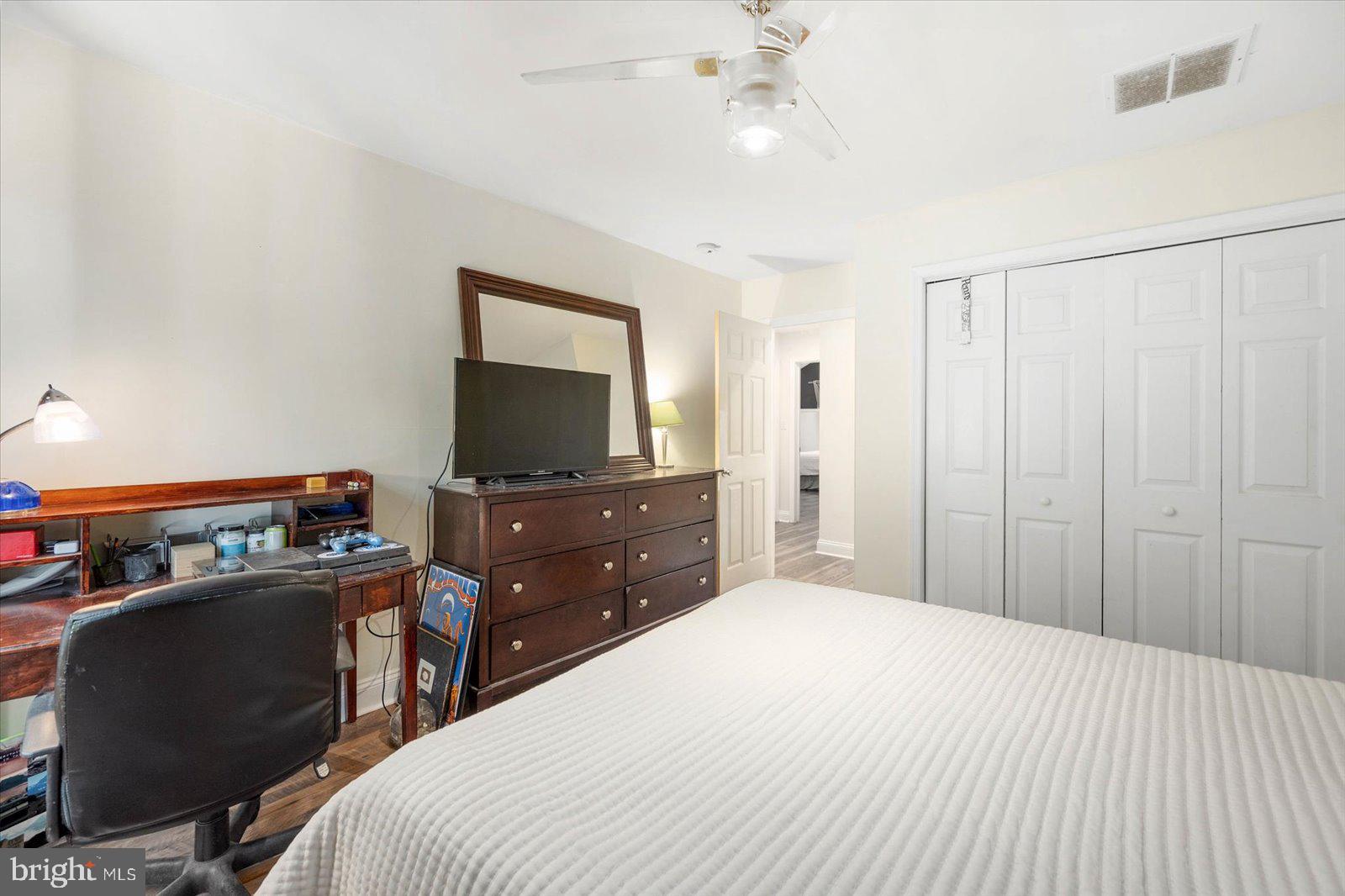 WHISPERING WOODS - Residential