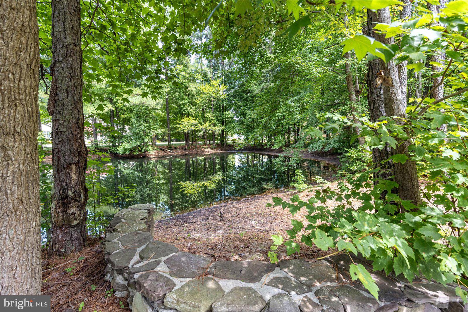 WHISPERING WOODS - Residential