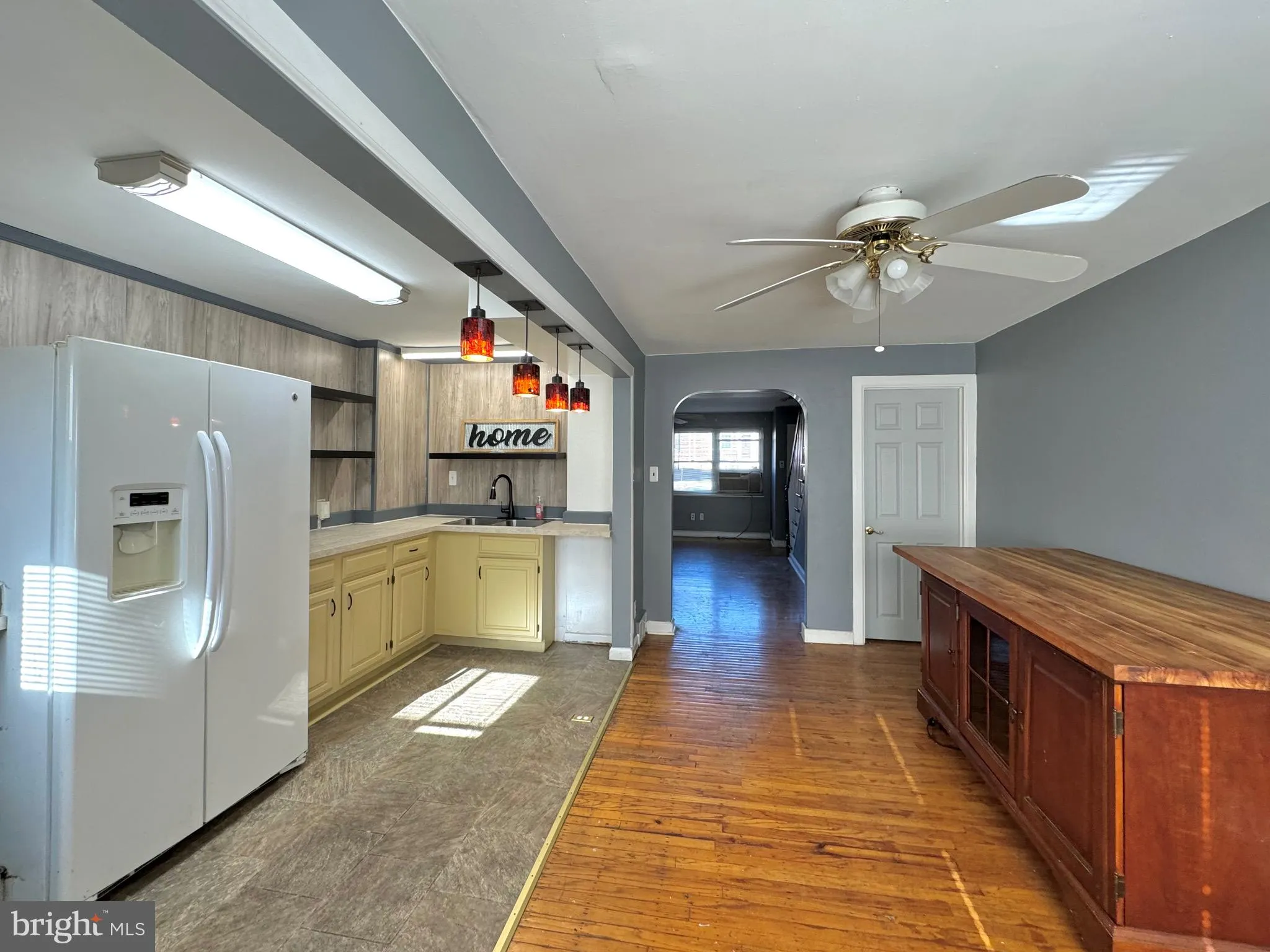 Wilmington, Delaware 19802, United States, 3 Bedrooms Bedrooms, ,1 BathroomBathrooms,Residential,Contingent,19692