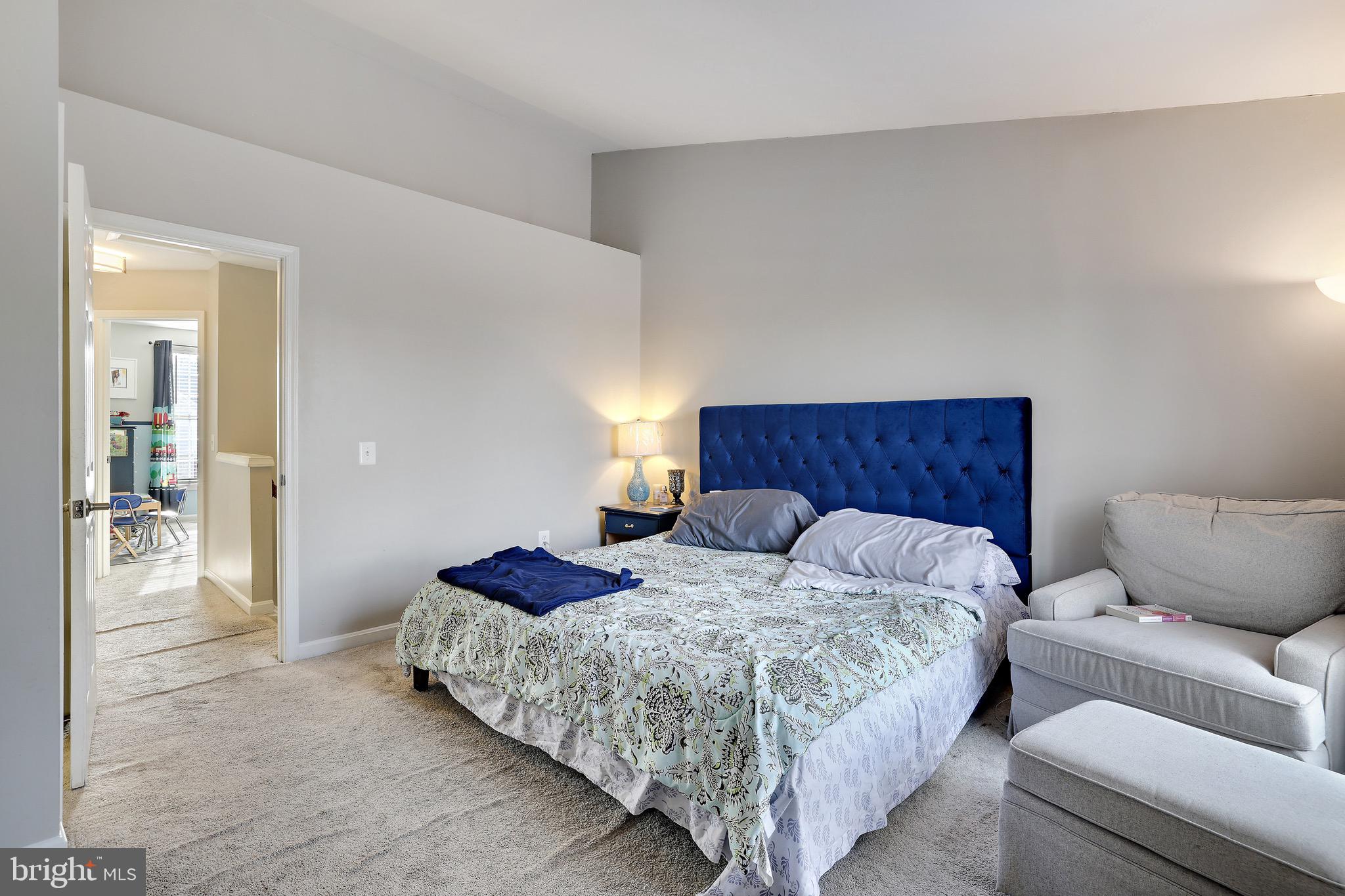 SEVEN OAKS - Residential