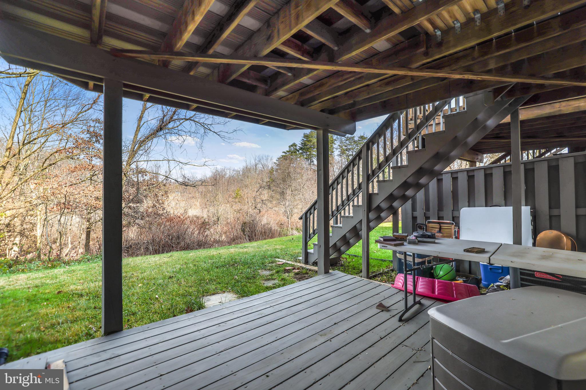 SEVEN OAKS - Residential