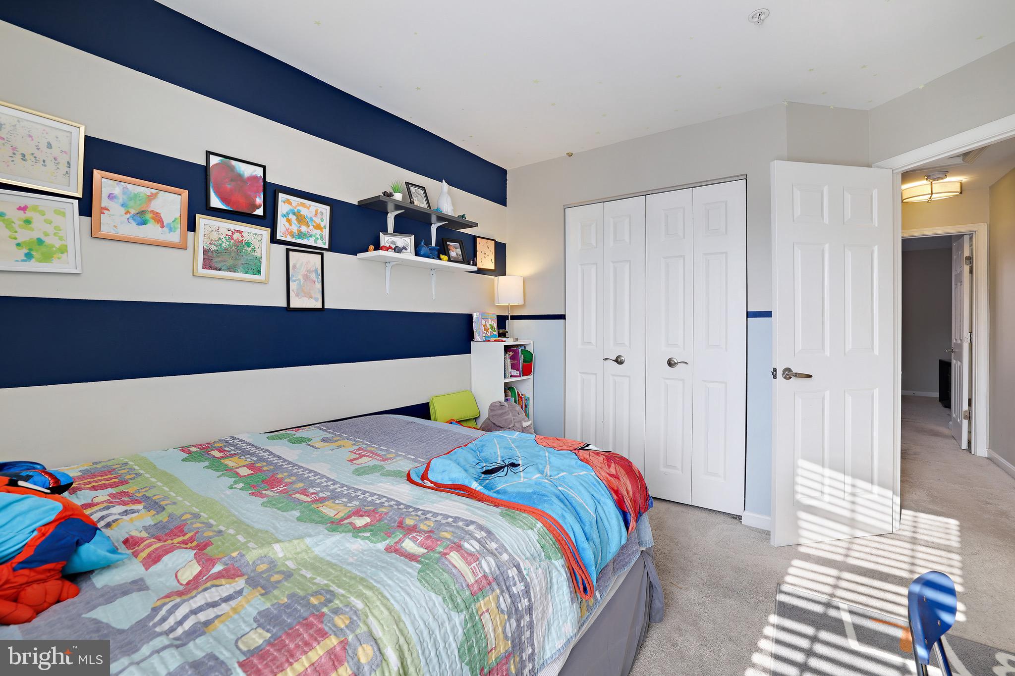 SEVEN OAKS - Residential