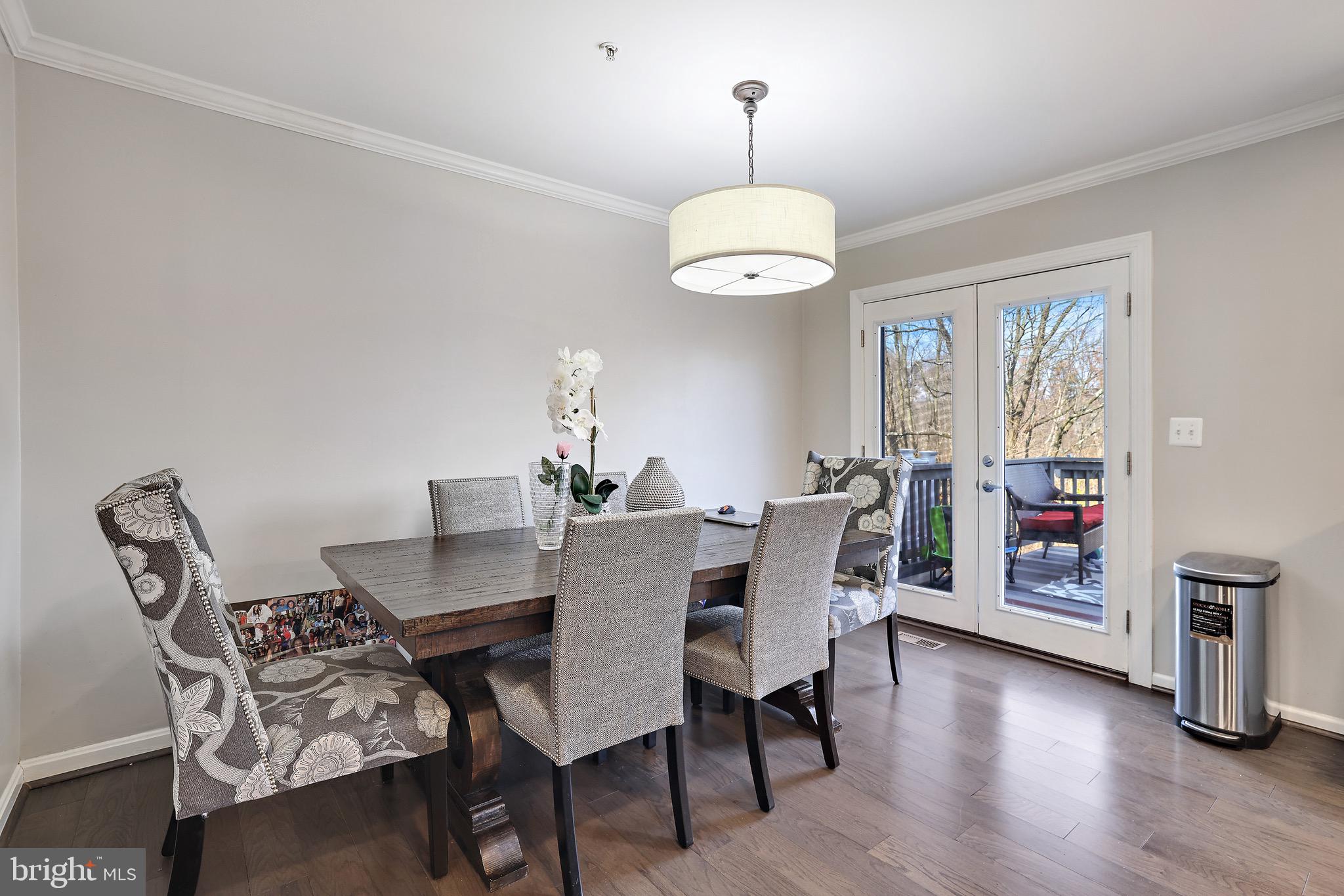 SEVEN OAKS - Residential