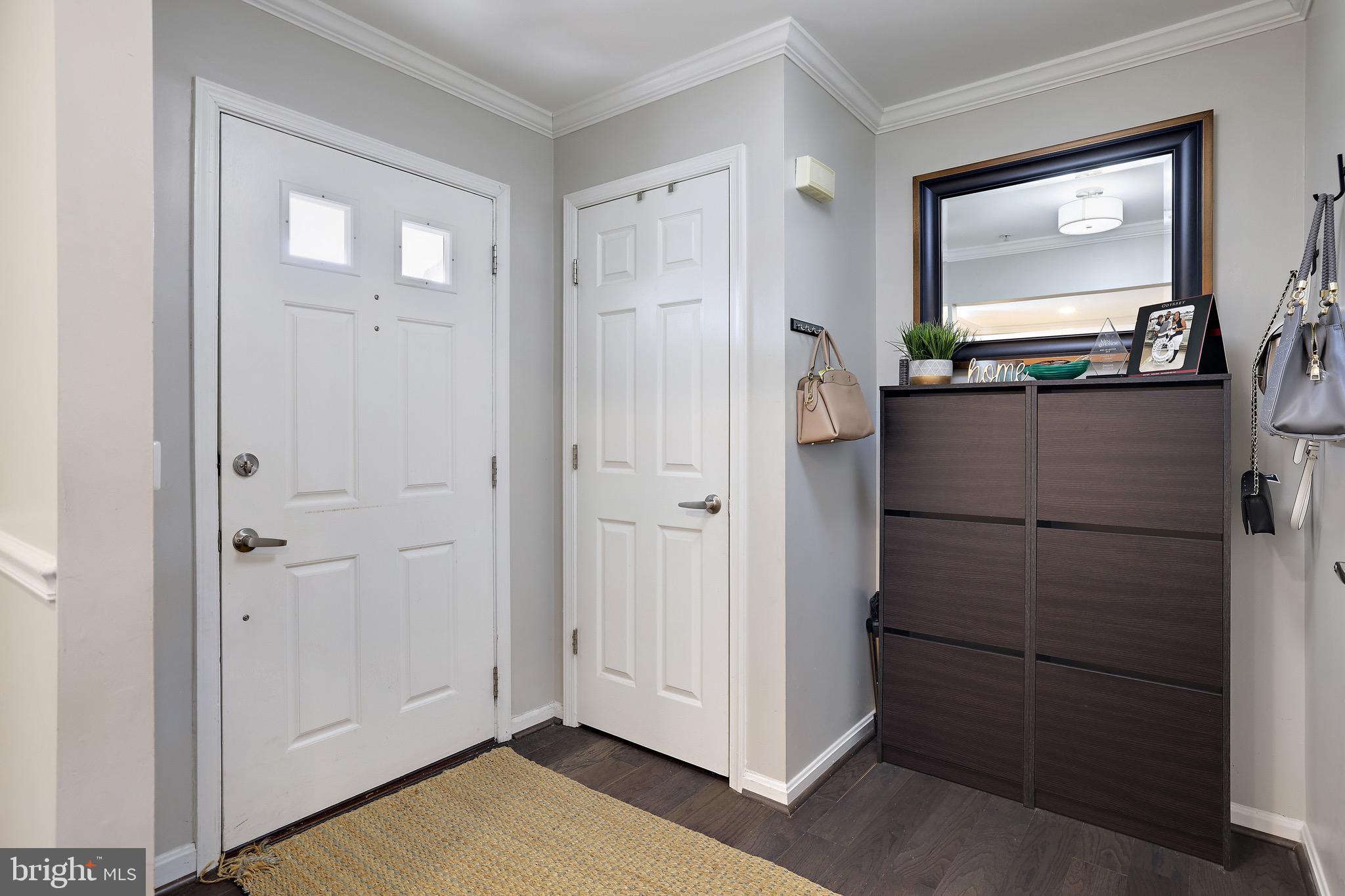 SEVEN OAKS - Residential