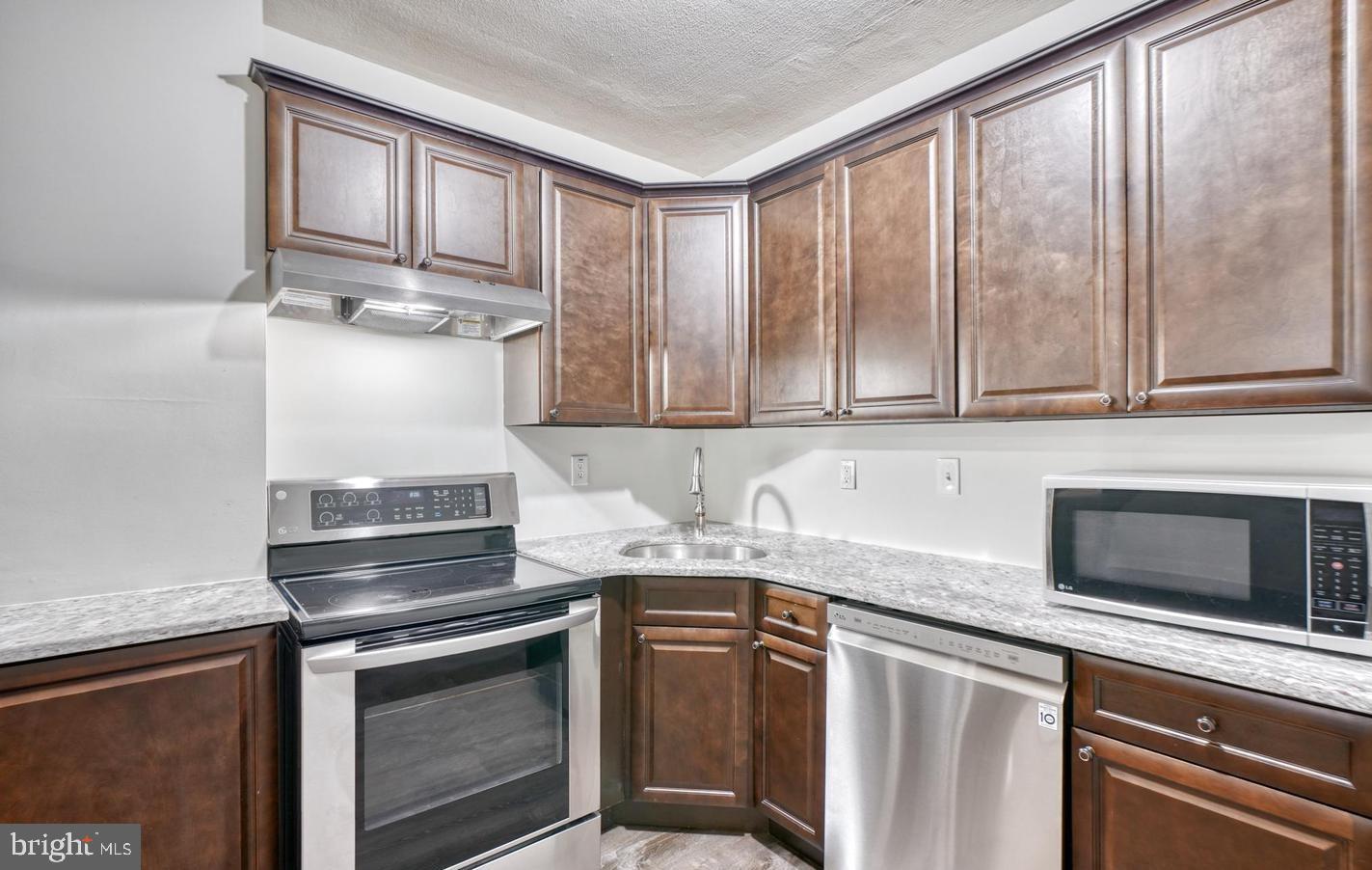 PATTERSON PLACE - Residential Lease