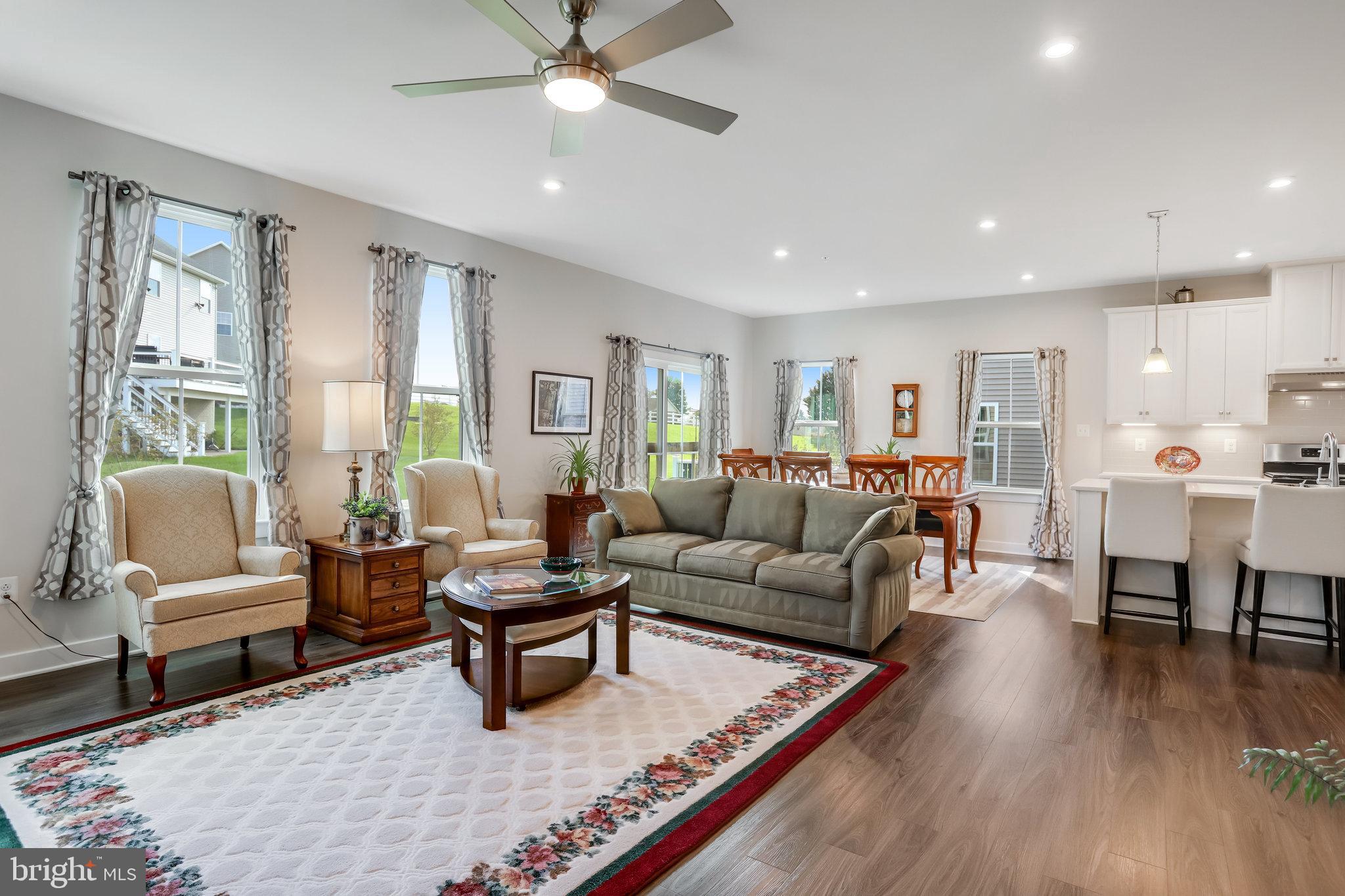 WOODBOURNE MANOR - Residential