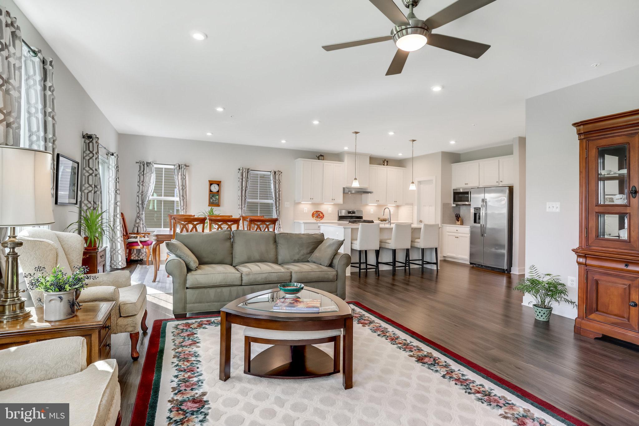 WOODBOURNE MANOR - Residential